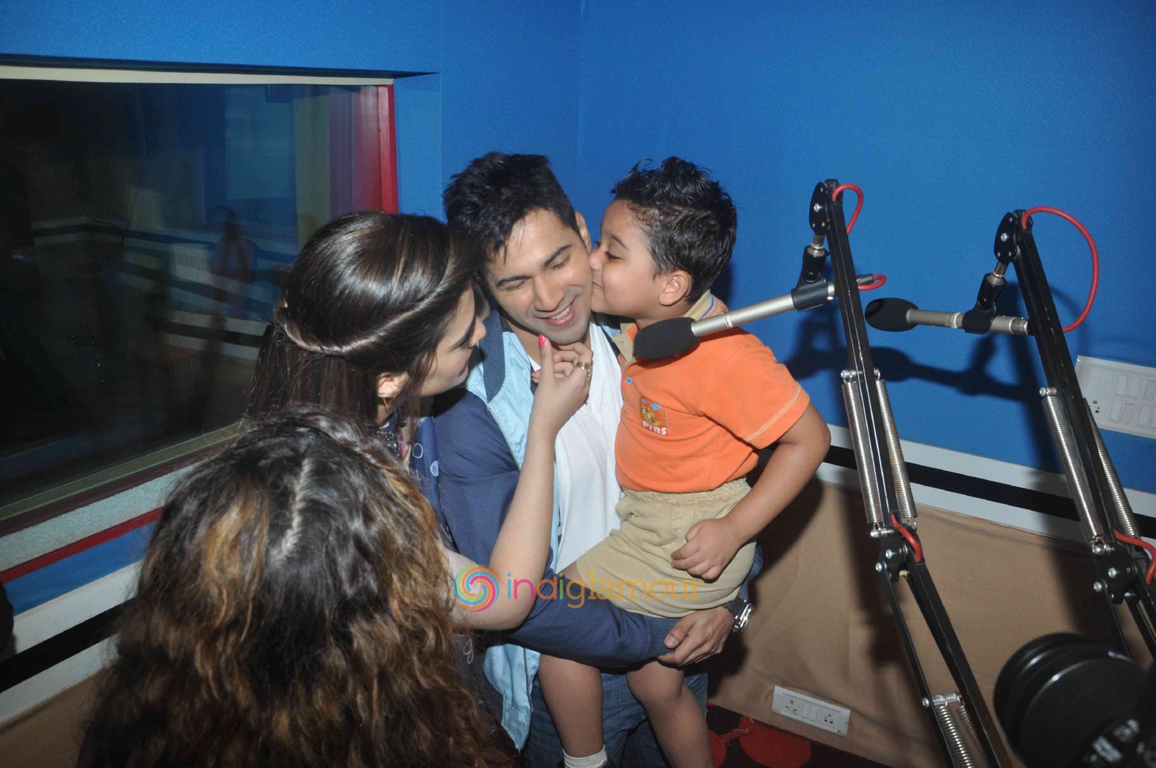 Promotion of Dilwale at Radio Red FM Event hd photo