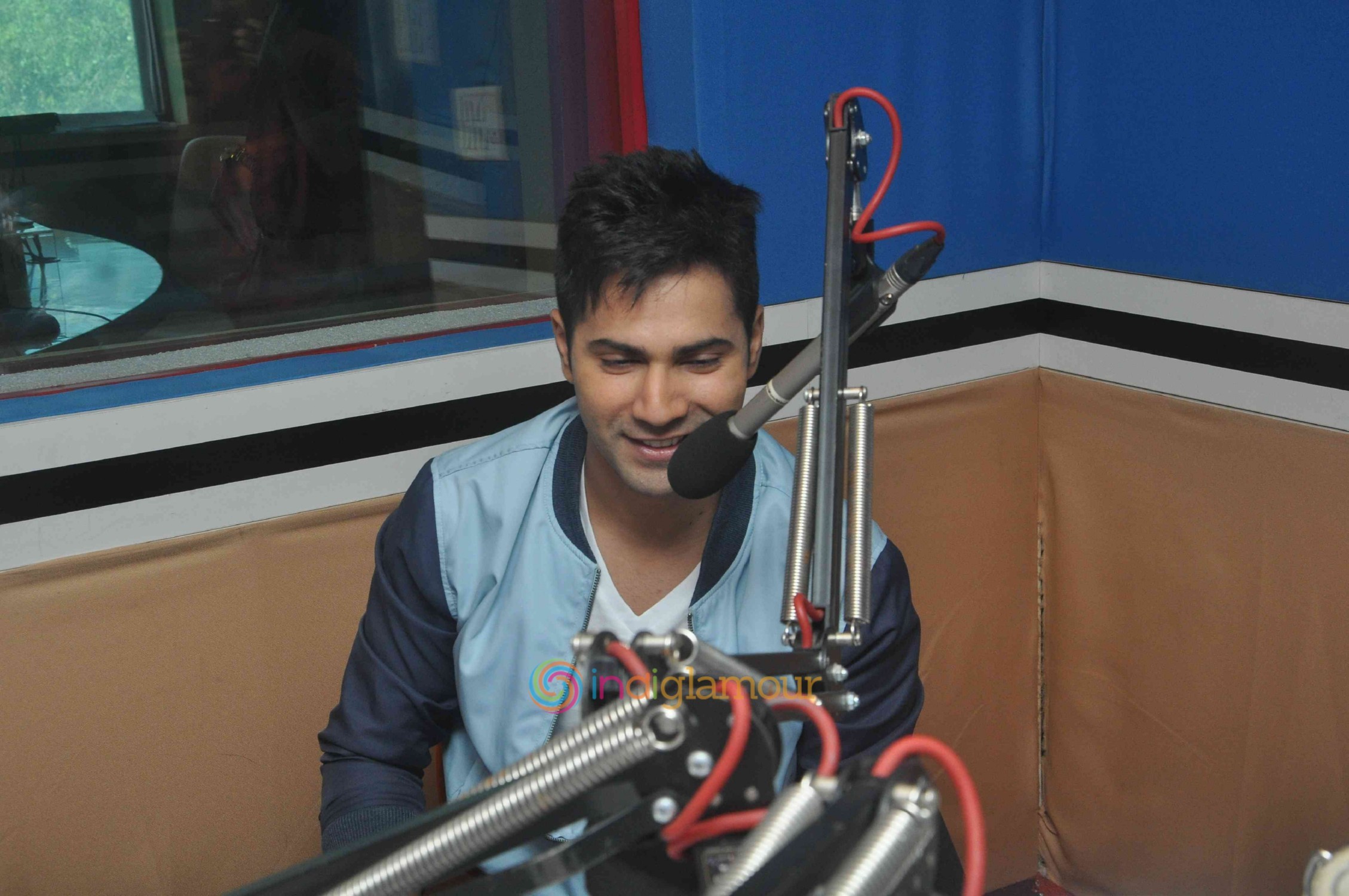 Promotion of Dilwale at Radio Red FM Event hd photo