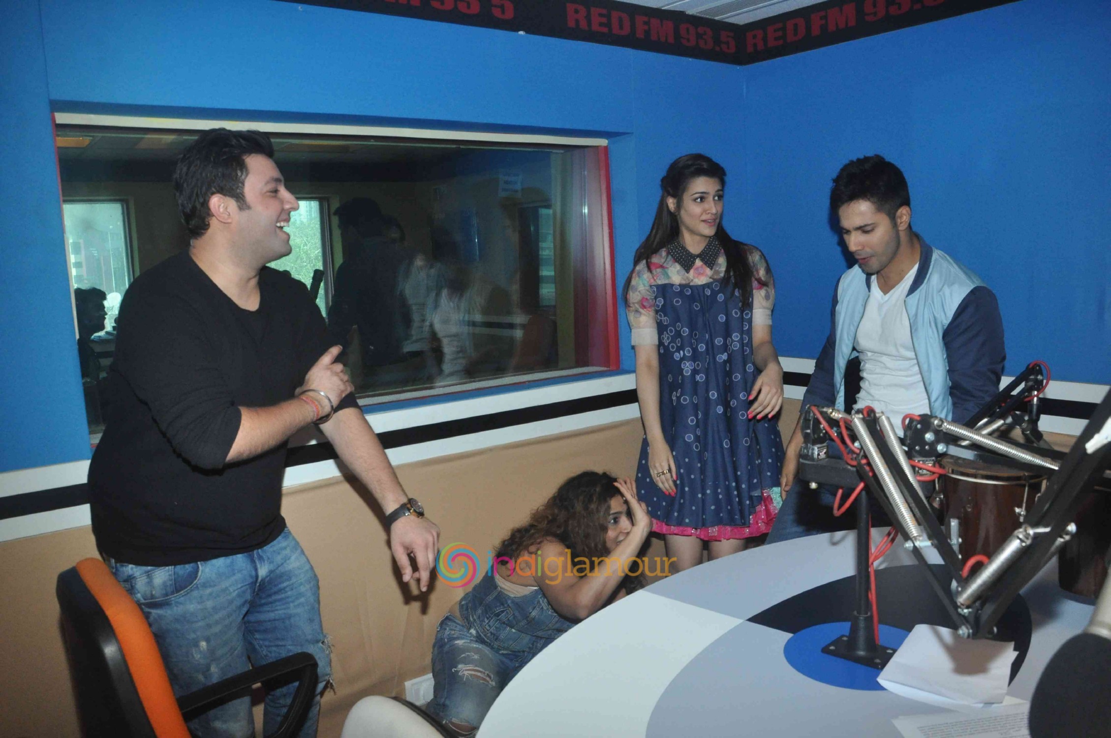 Promotion of Dilwale at Radio Red FM Event hd photo
