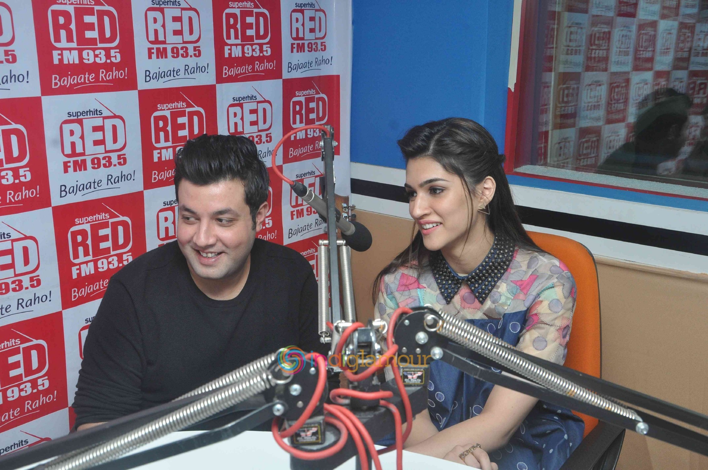 Promotion of Dilwale at Radio Red FM Event hd photo