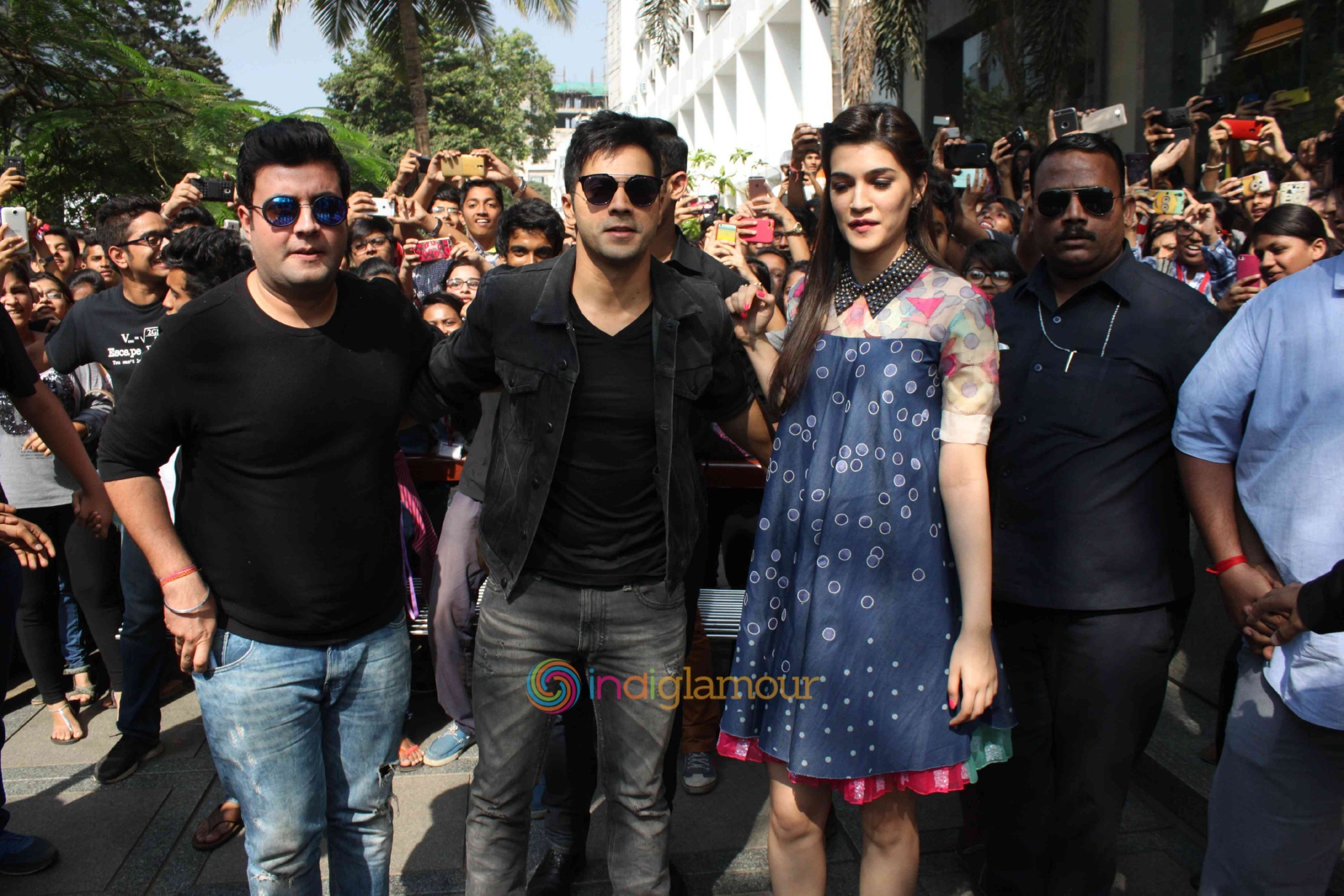 Promotion of Diwale at Mithibai College Event hd photo