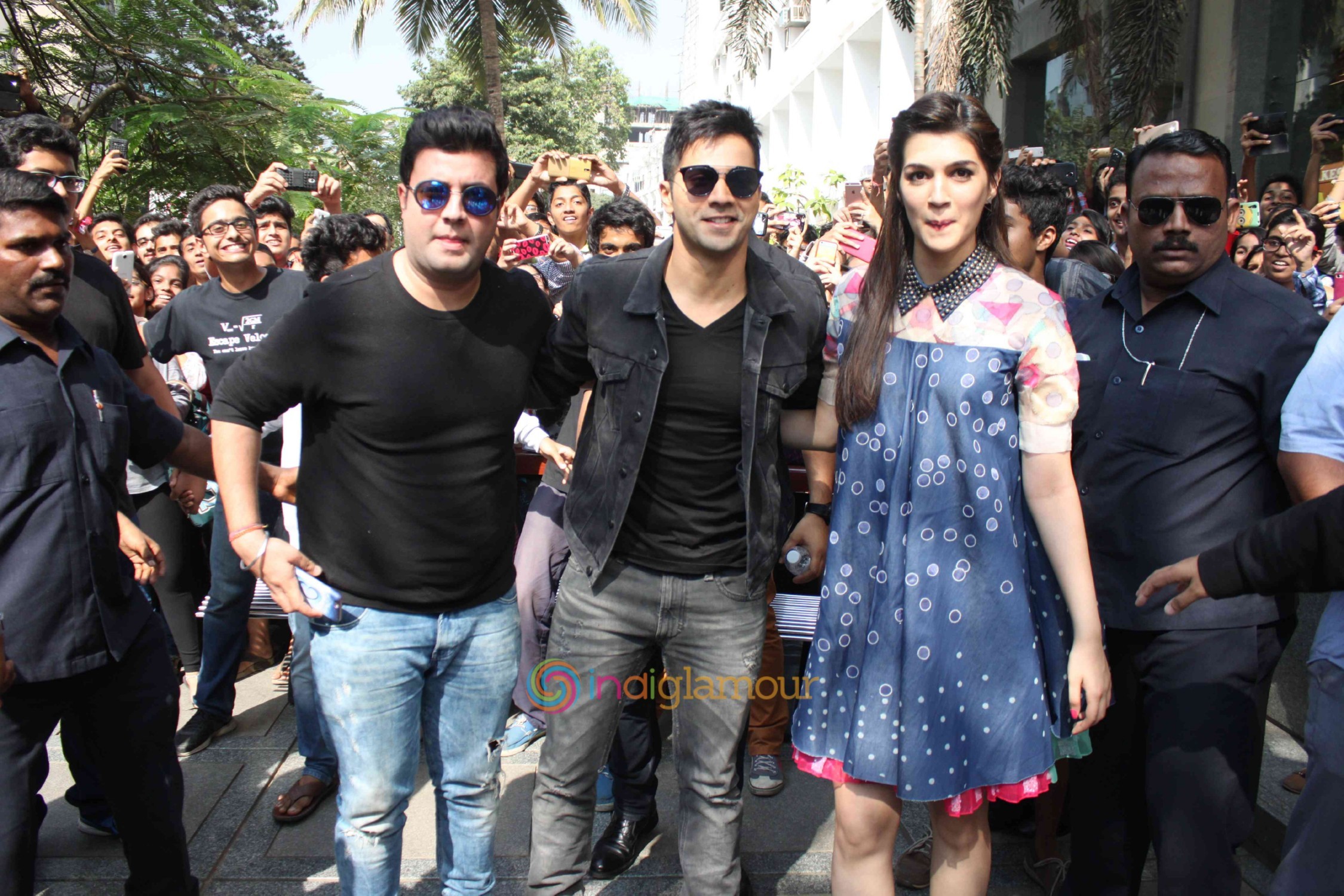 Promotion of Diwale at Mithibai College Event hd photo
