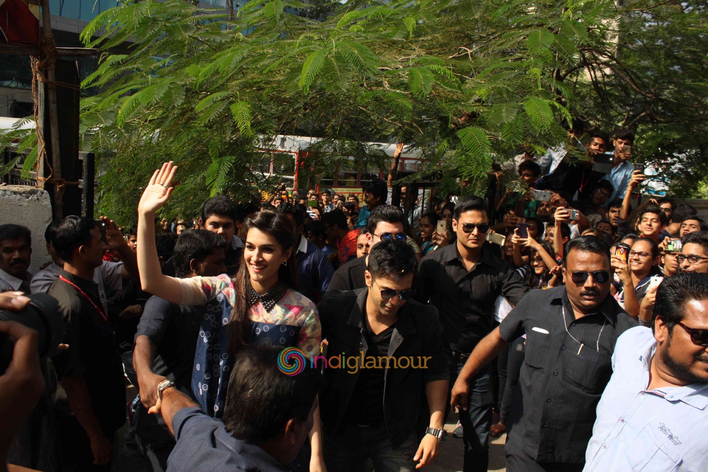 Promotion of Diwale at Mithibai College Event hd photo