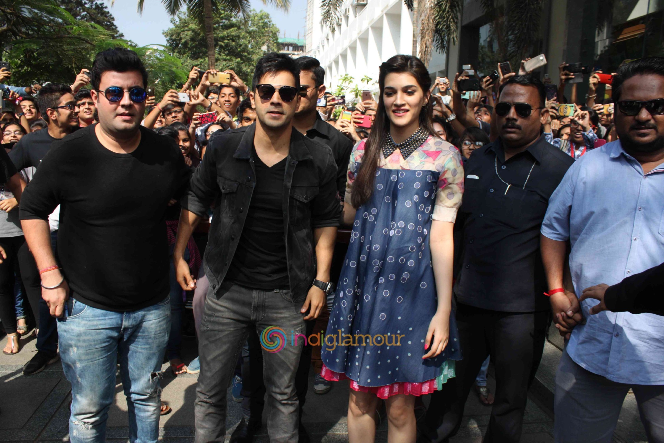 Promotion of Diwale at Mithibai College Event hd photo