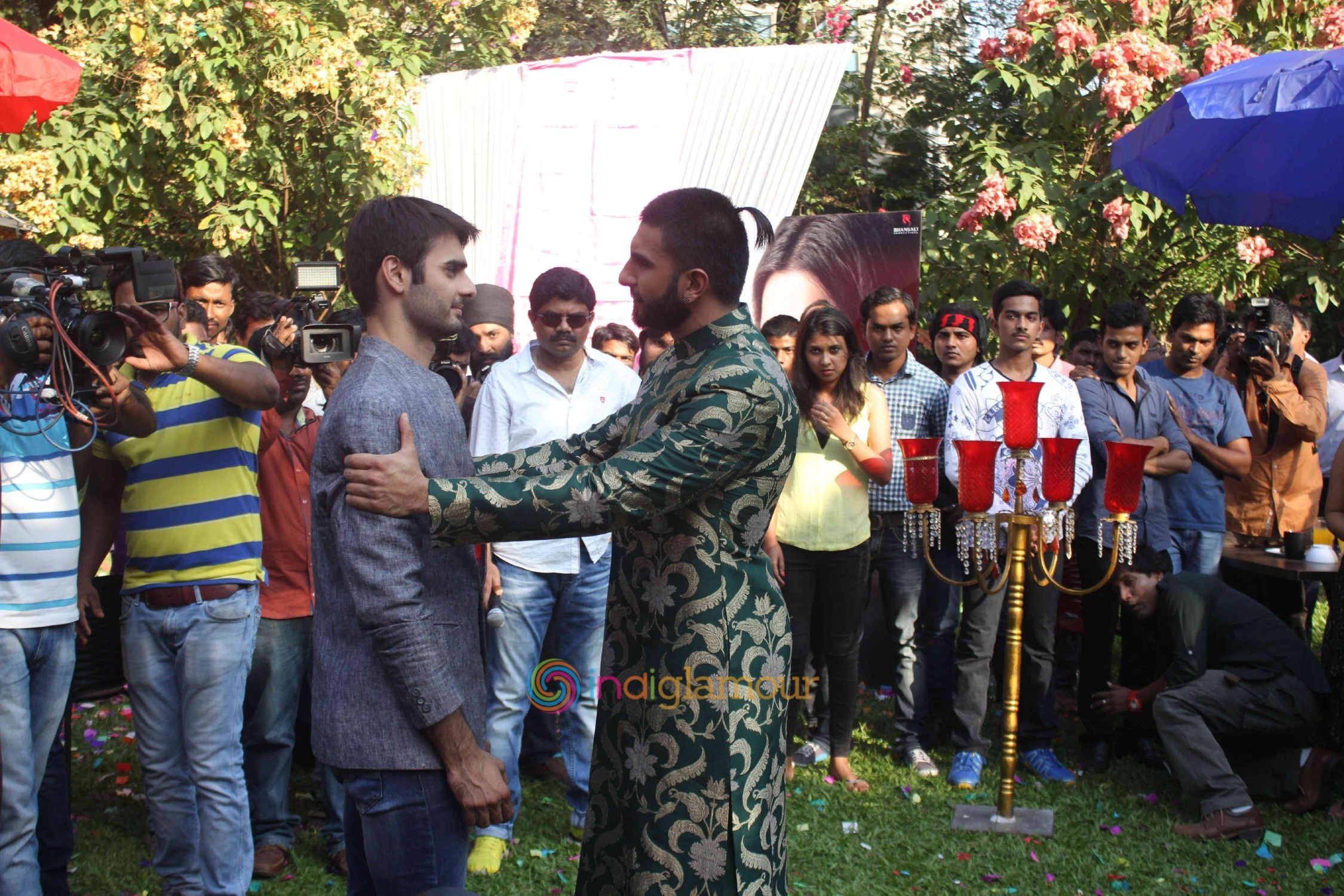 Ranveer Singh and Deepika Padukone on the set of Swaragini Promoting Bajirao Mastani Event hd photo