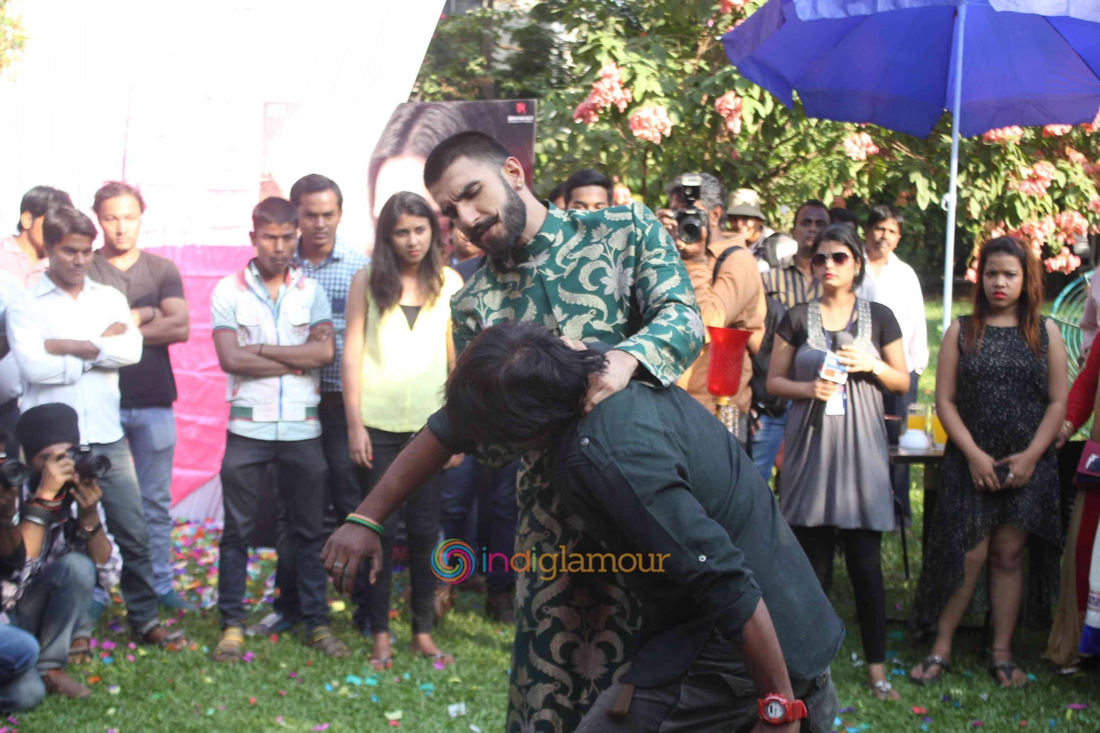 Ranveer Singh and Deepika Padukone on the set of Swaragini Promoting Bajirao Mastani Event hd photo