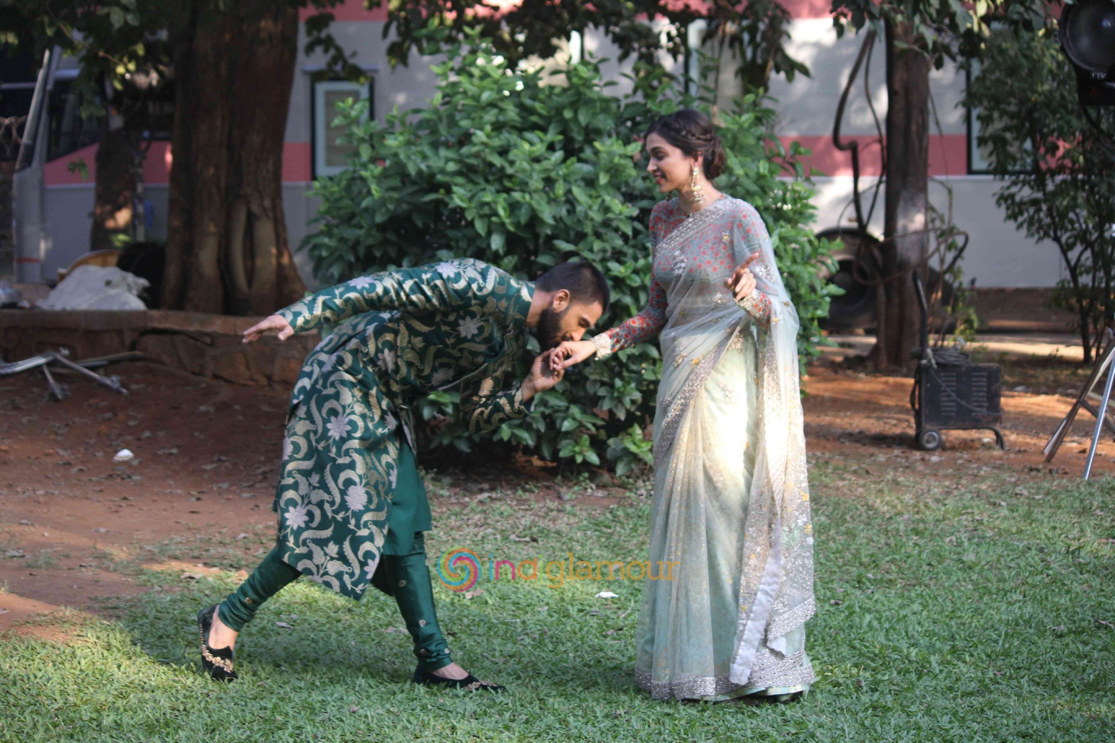 Ranveer Singh and Deepika Padukone on the set of Swaragini Promoting Bajirao Mastani Event hd photo
