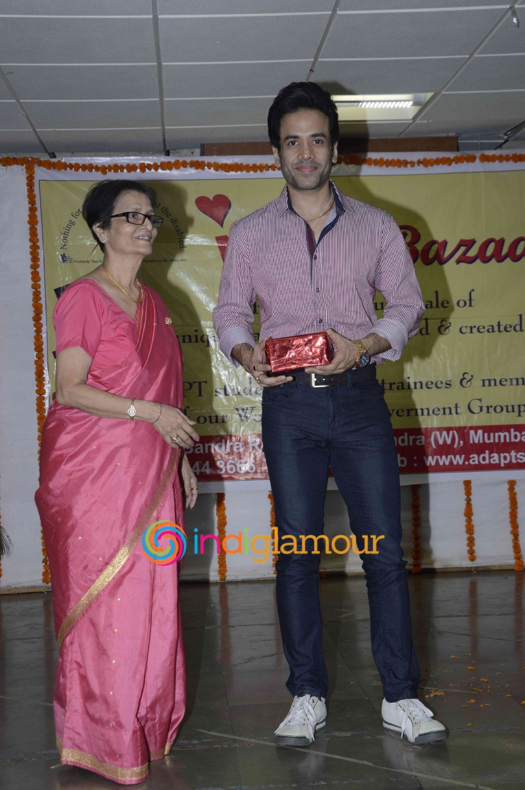 Tusshar Kapoor Inaugurates Exhibition of Handicrafts by Disabled Children Event hd photo
