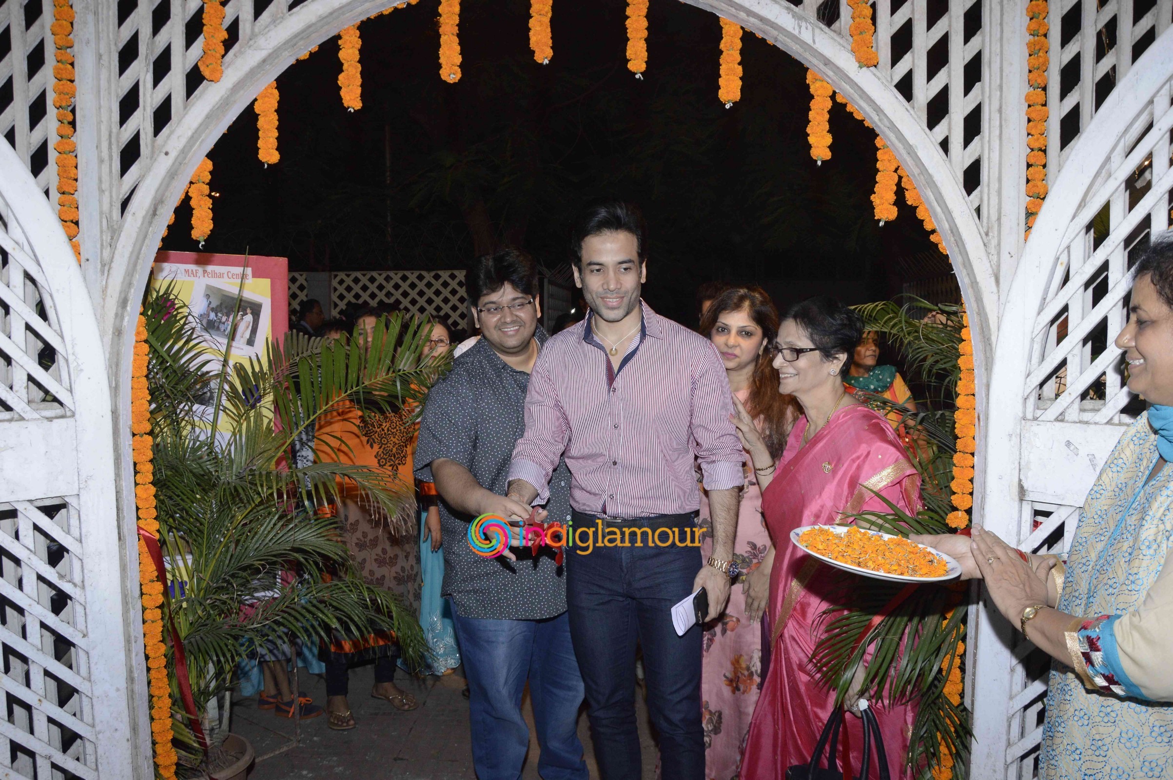 Tusshar Kapoor Inaugurates Exhibition of Handicrafts by Disabled Children Event hd photo