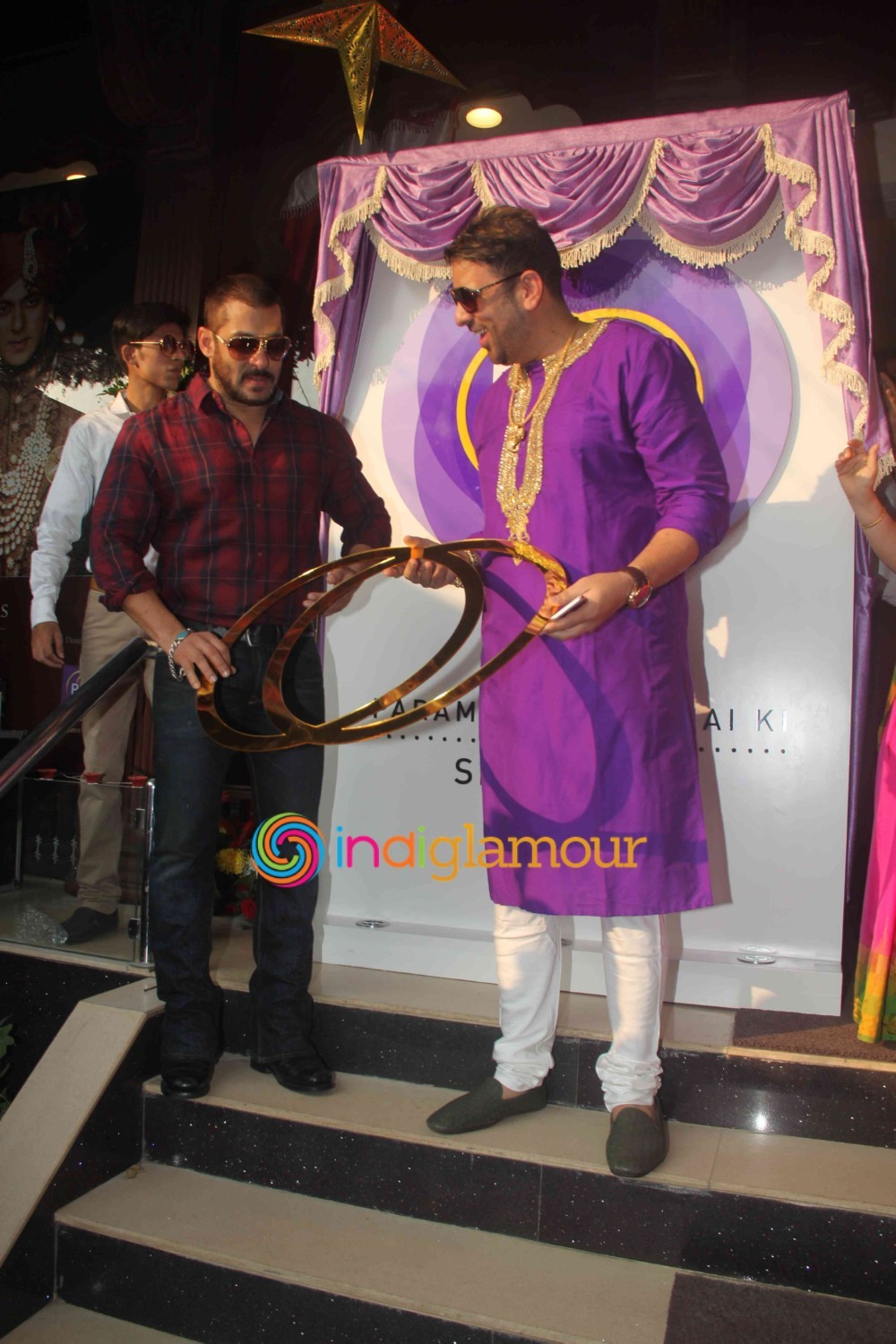 Salman Khan and Sonam Kapoor Launch PNG Jewellers Logo Parampara Achai Ki Event hd photo