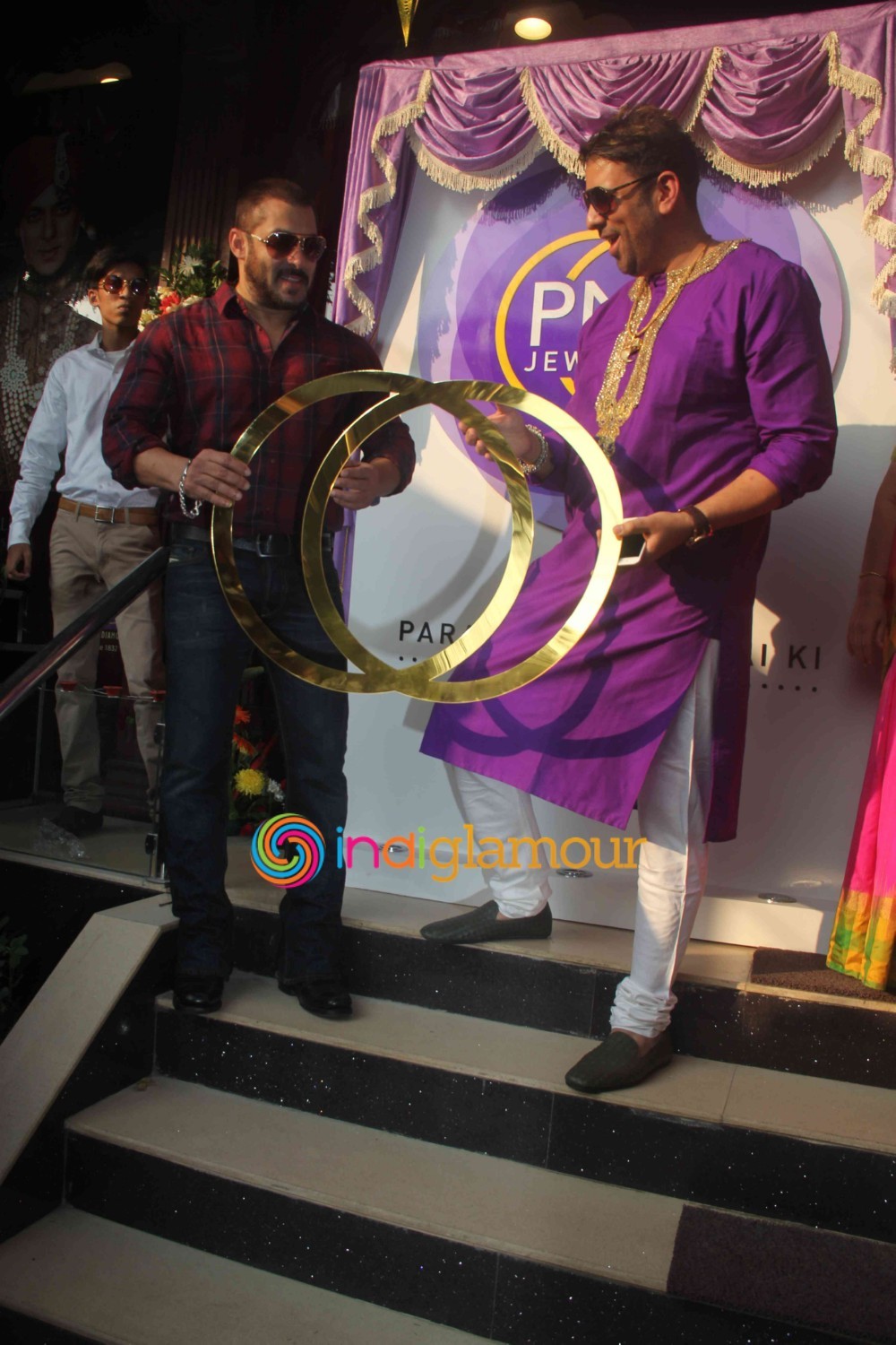 Salman Khan and Sonam Kapoor Launch PNG Jewellers Logo Parampara Achai Ki Event hd photo