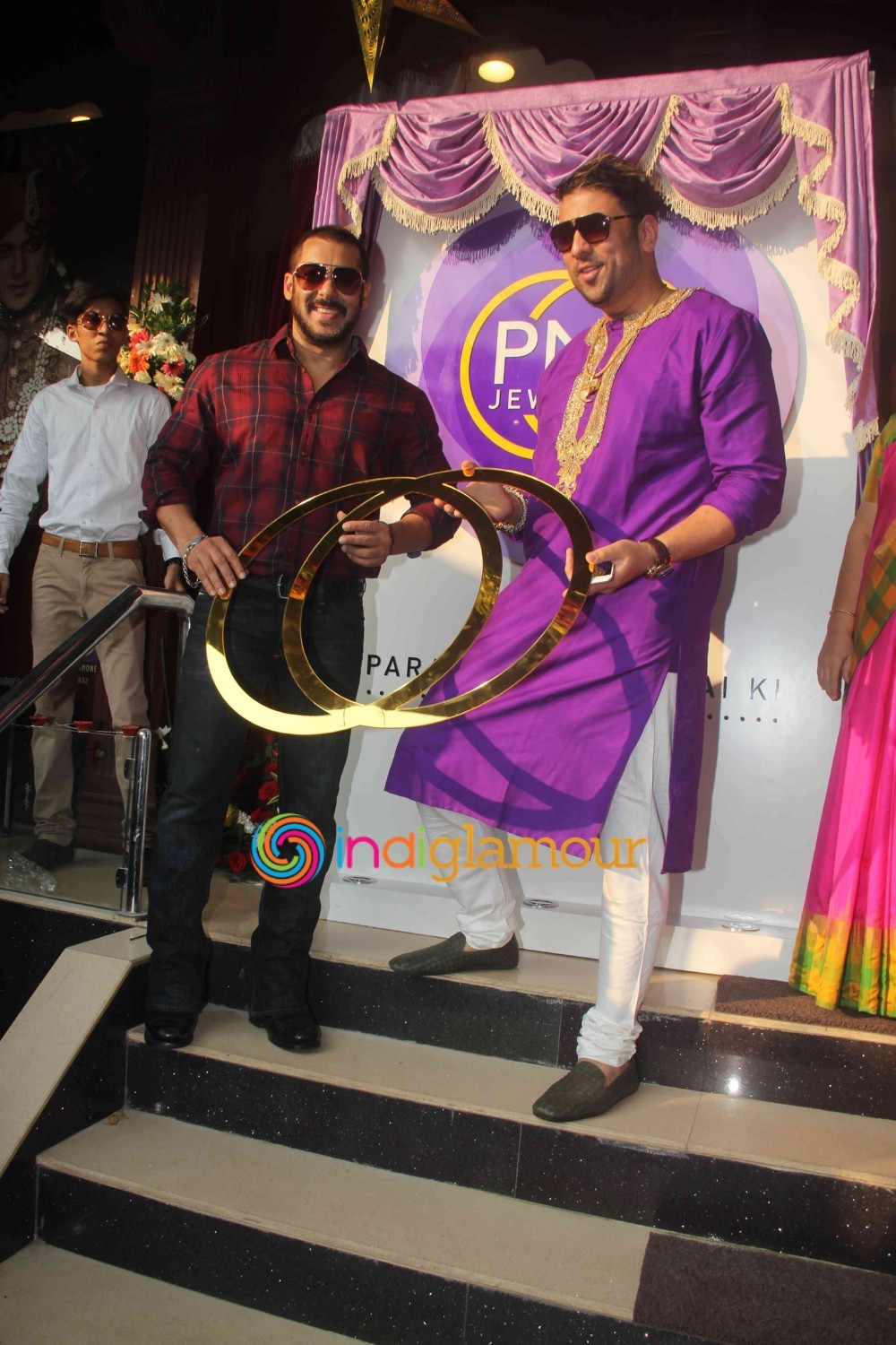 Salman Khan and Sonam Kapoor Launch PNG Jewellers Logo Parampara Achai Ki Event hd photo