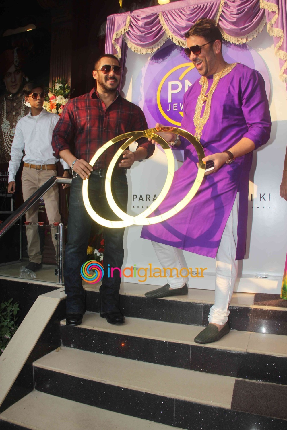 Salman Khan and Sonam Kapoor Launch PNG Jewellers Logo Parampara Achai Ki Event hd photo