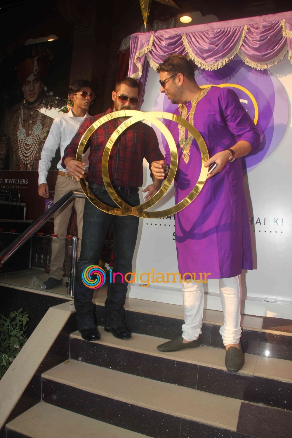 Salman Khan and Sonam Kapoor Launch PNG Jewellers Logo Parampara Achai Ki Event hd photo