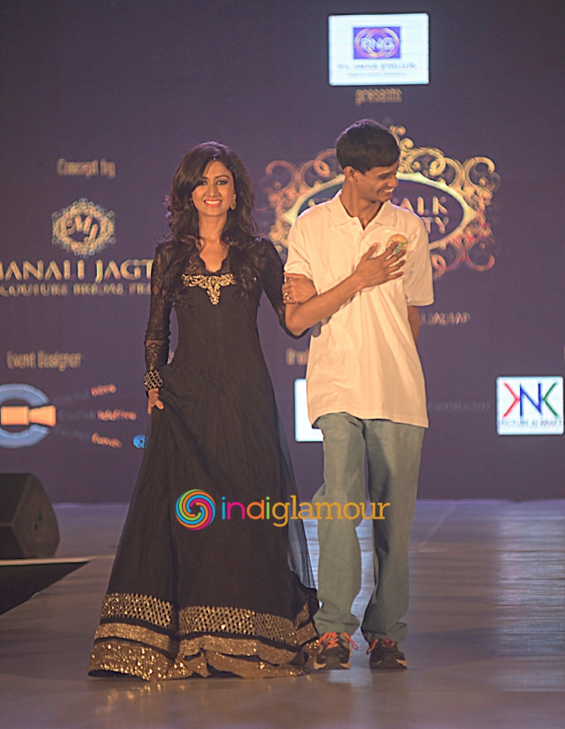 Star Walk Fashion Show Event Event hd photo