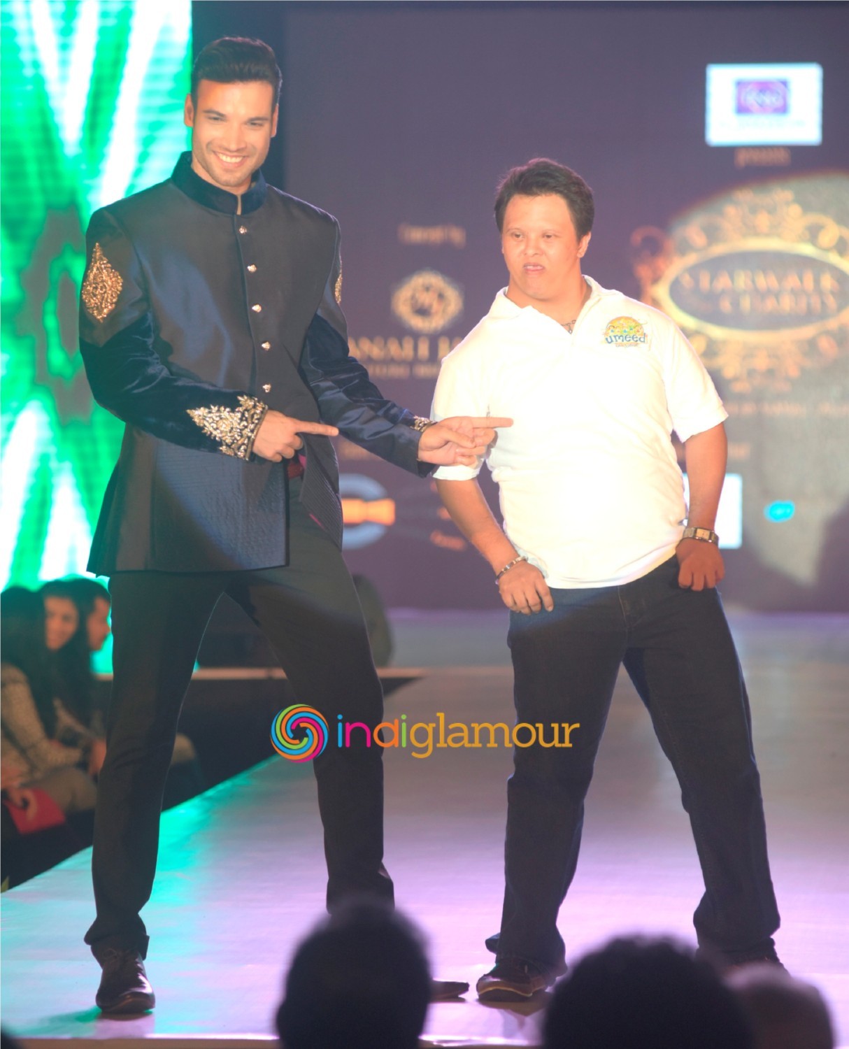 Star Walk Fashion Show Event Event hd photo