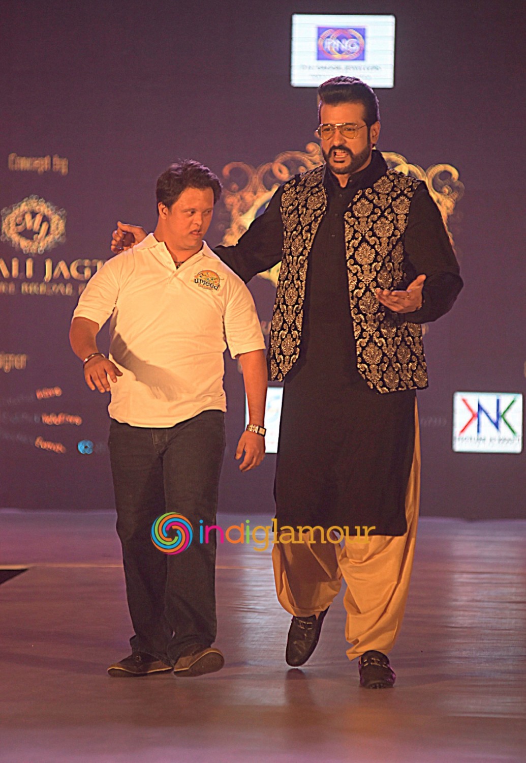 Star Walk Fashion Show Event Event hd photo