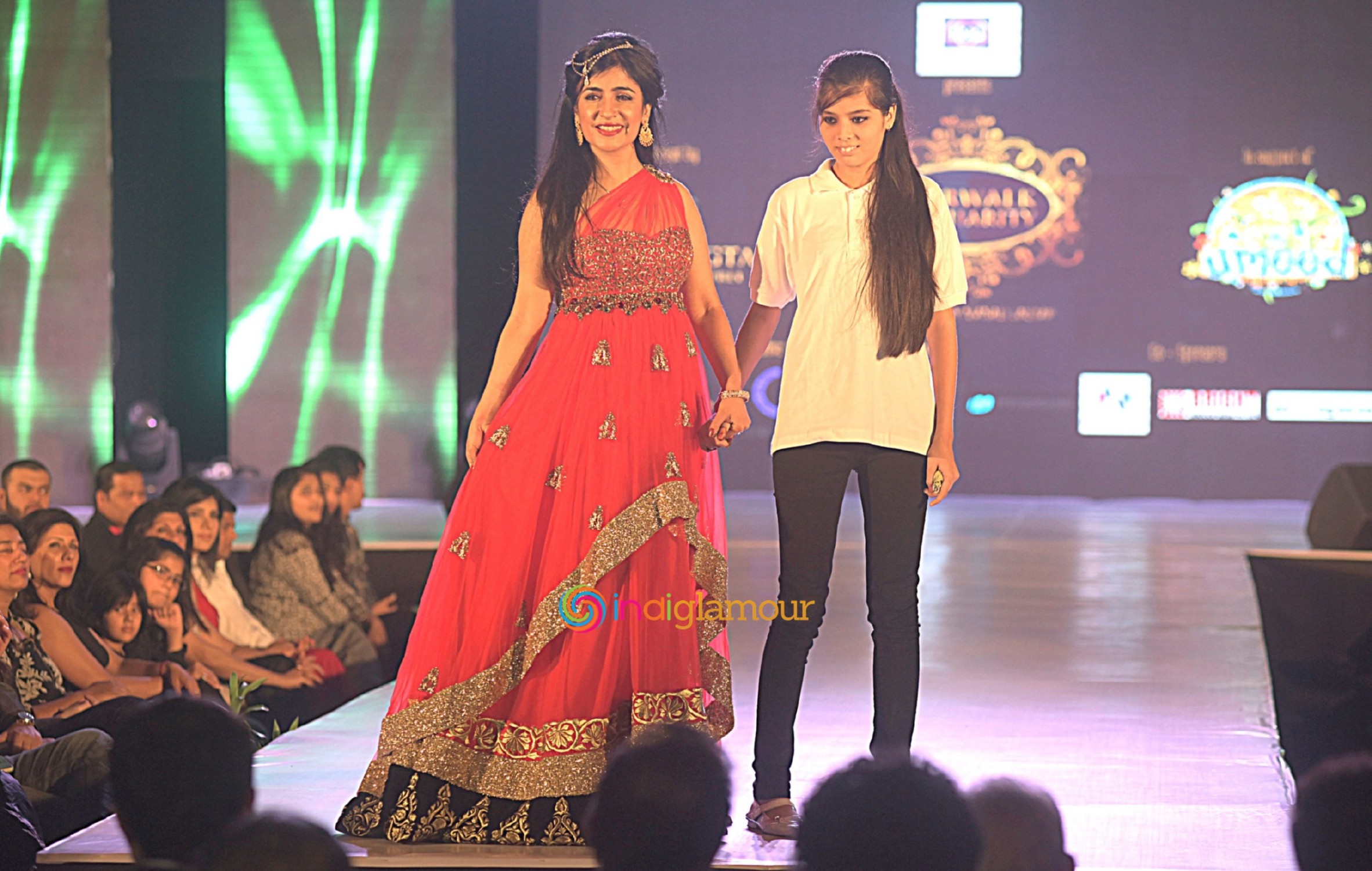Star Walk Fashion Show Event Event hd photo