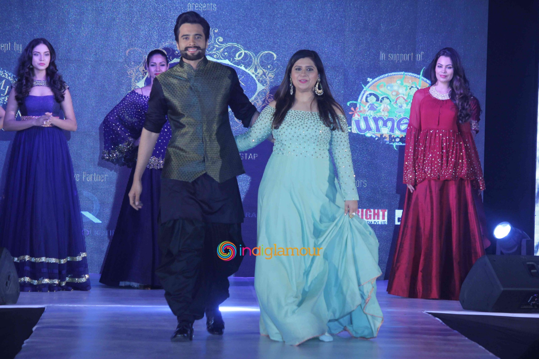 Star Walk Fashion Show by Designer Manali Jagtap In Aid of Umeed Foundation Event hd photo