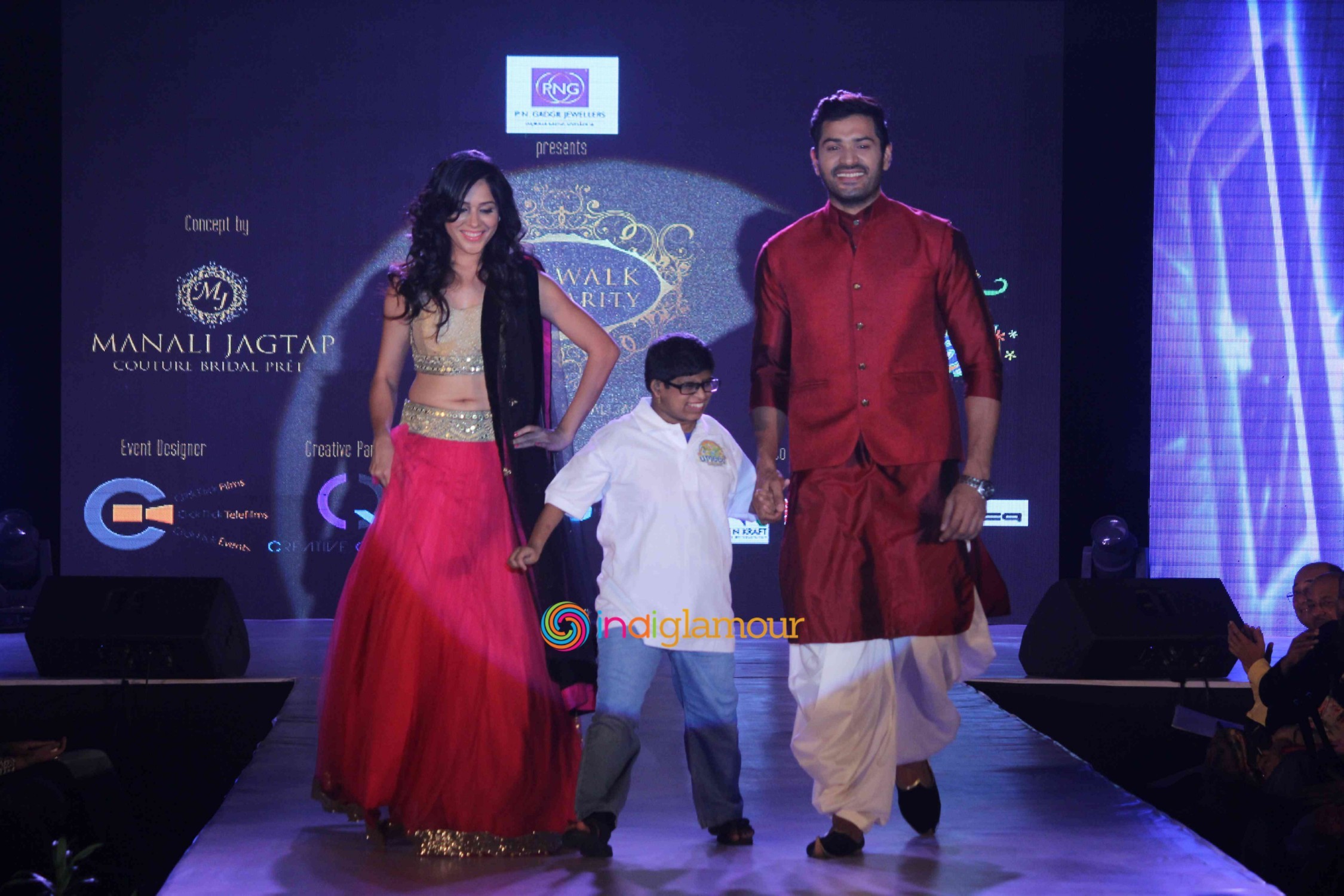 Star Walk Fashion Show by Designer Manali Jagtap In Aid of Umeed Foundation Event hd photo