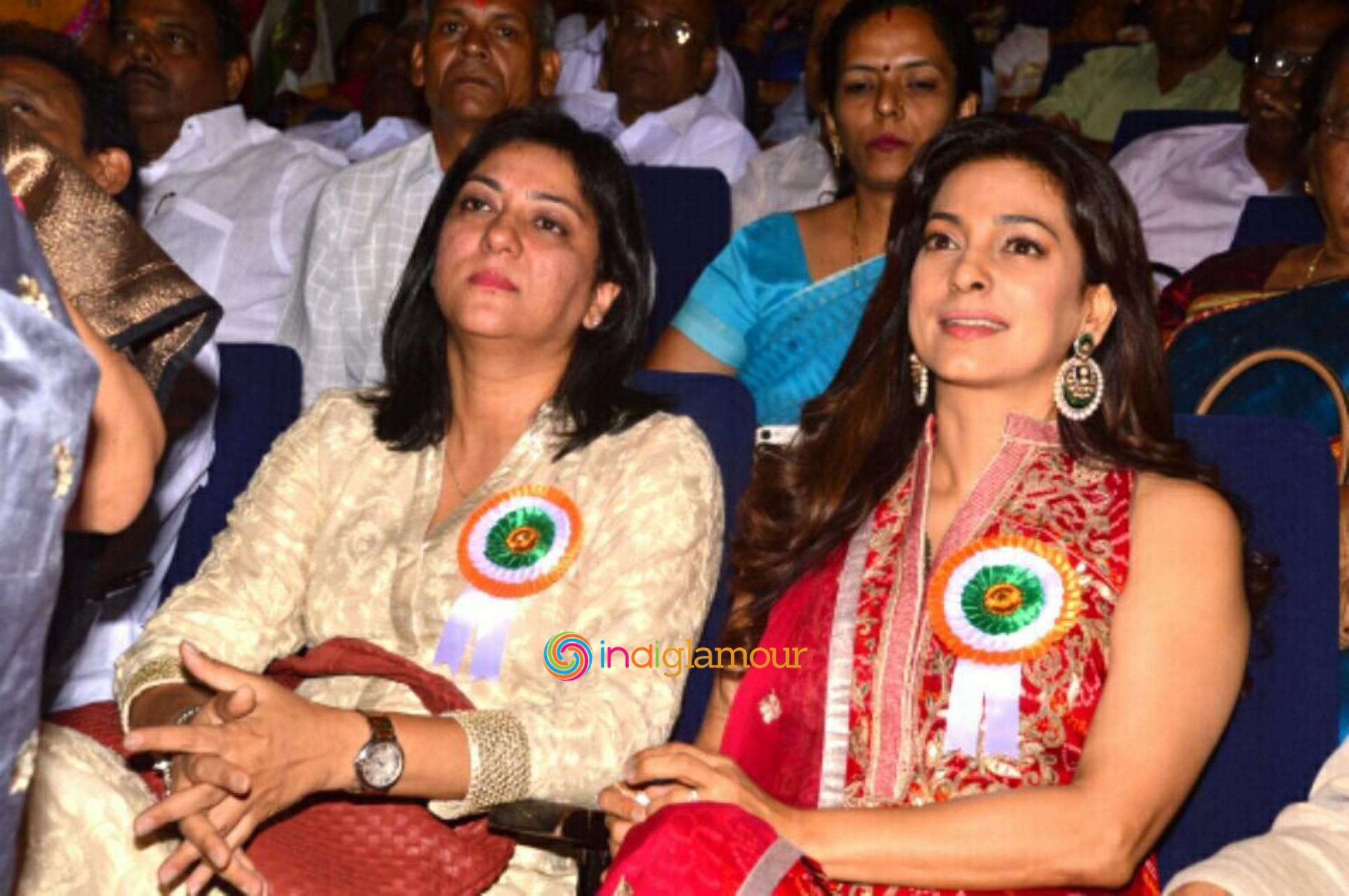 Juhi Chawla Receives The Indira Gandhi Memorial Award Event hd photo