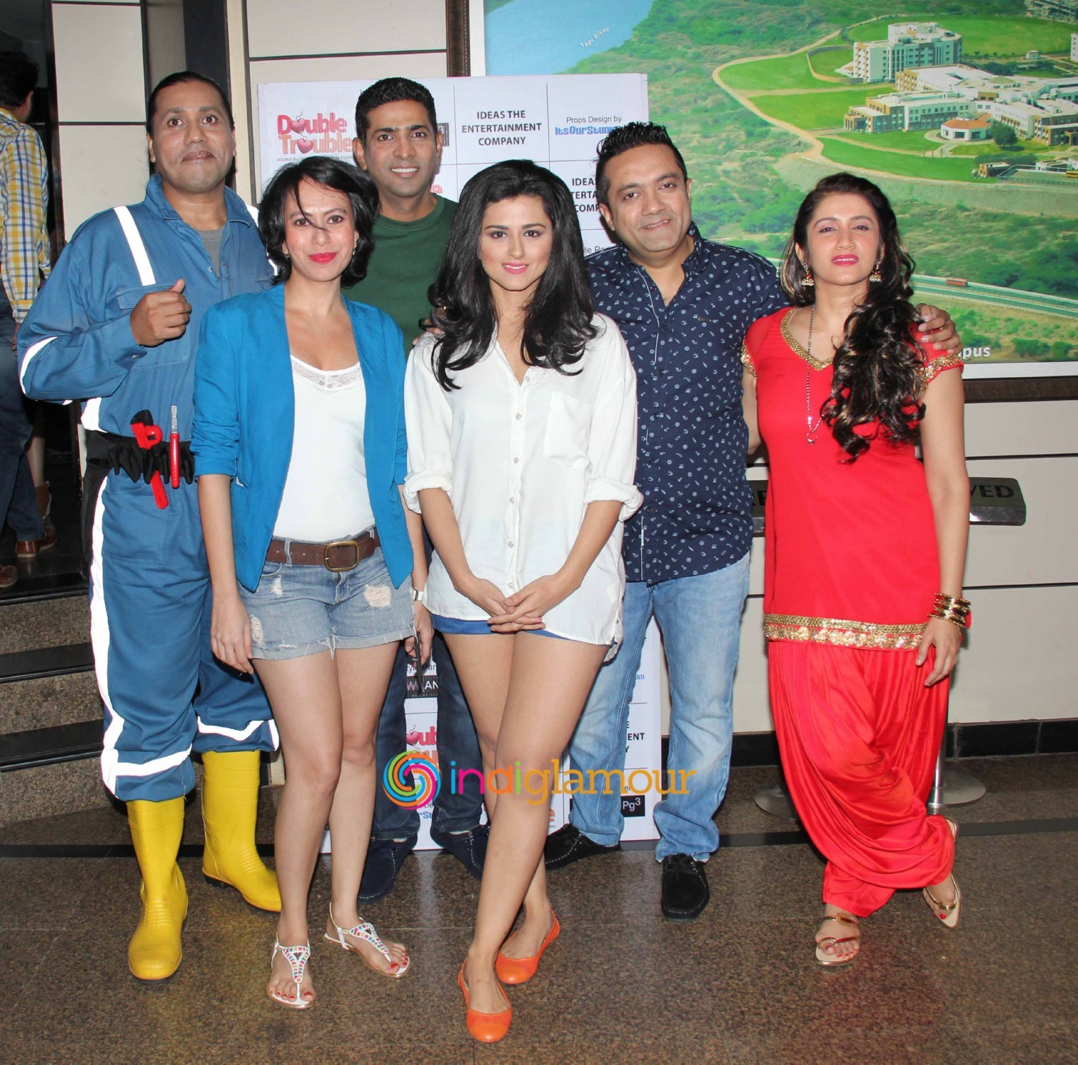 Premier Show of Paritosh Painter Play Double Trouble Event hd photo