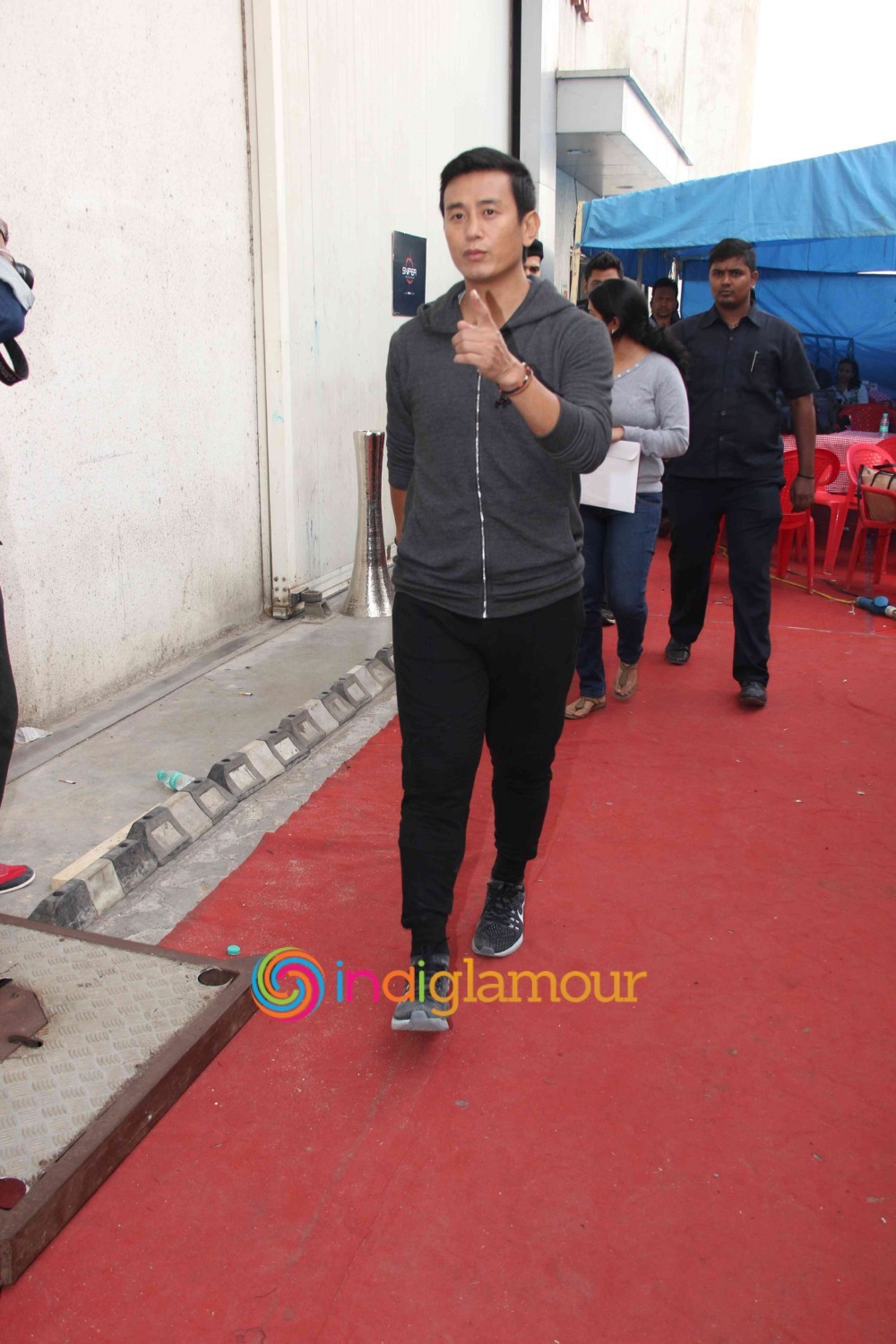Varun Dhawan and Baichung Bhutia Shoot Ponds Men Ad Event hd photo