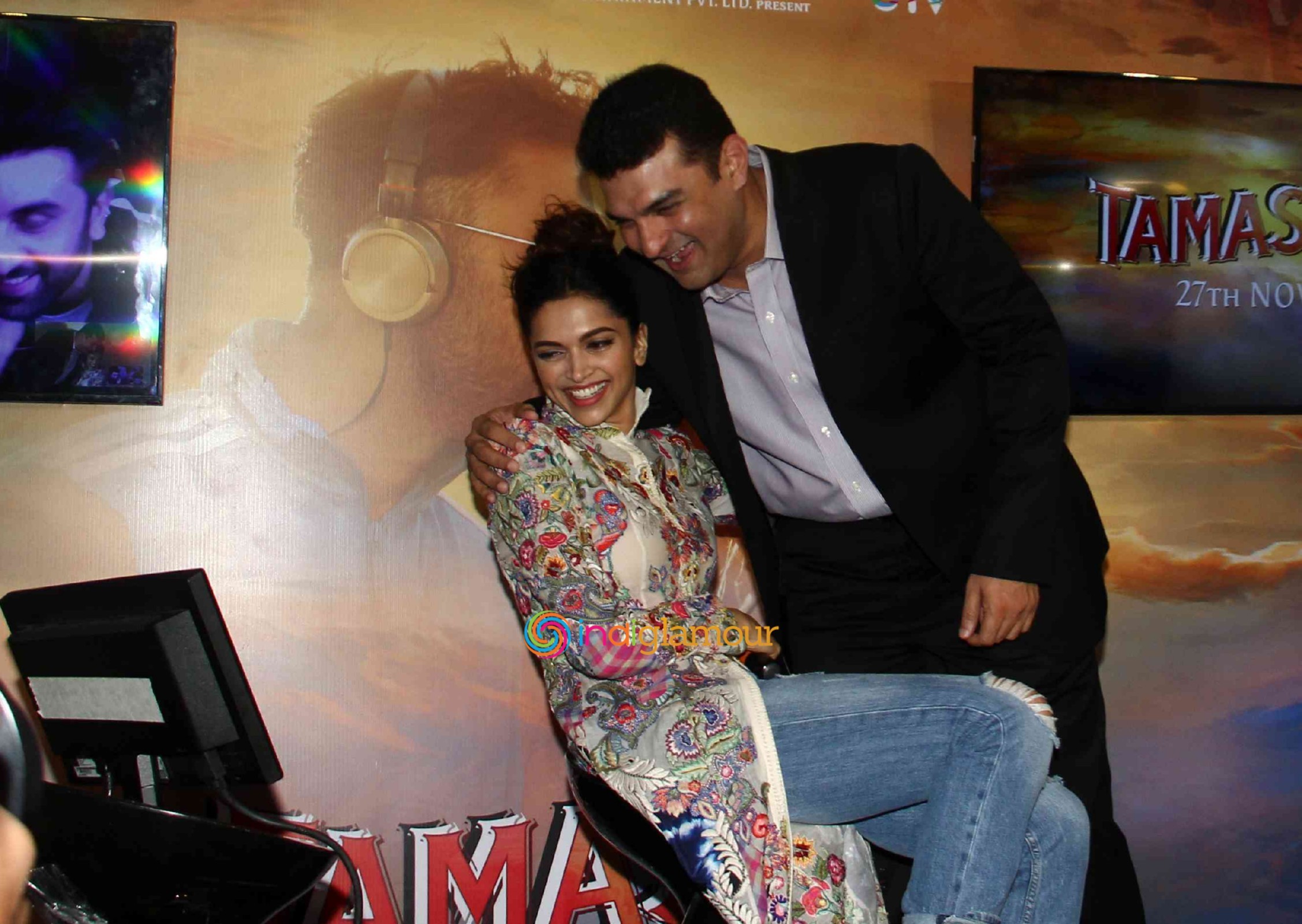 Deepika Padukone Celebrates Success of Tamasha Music Event hd photo