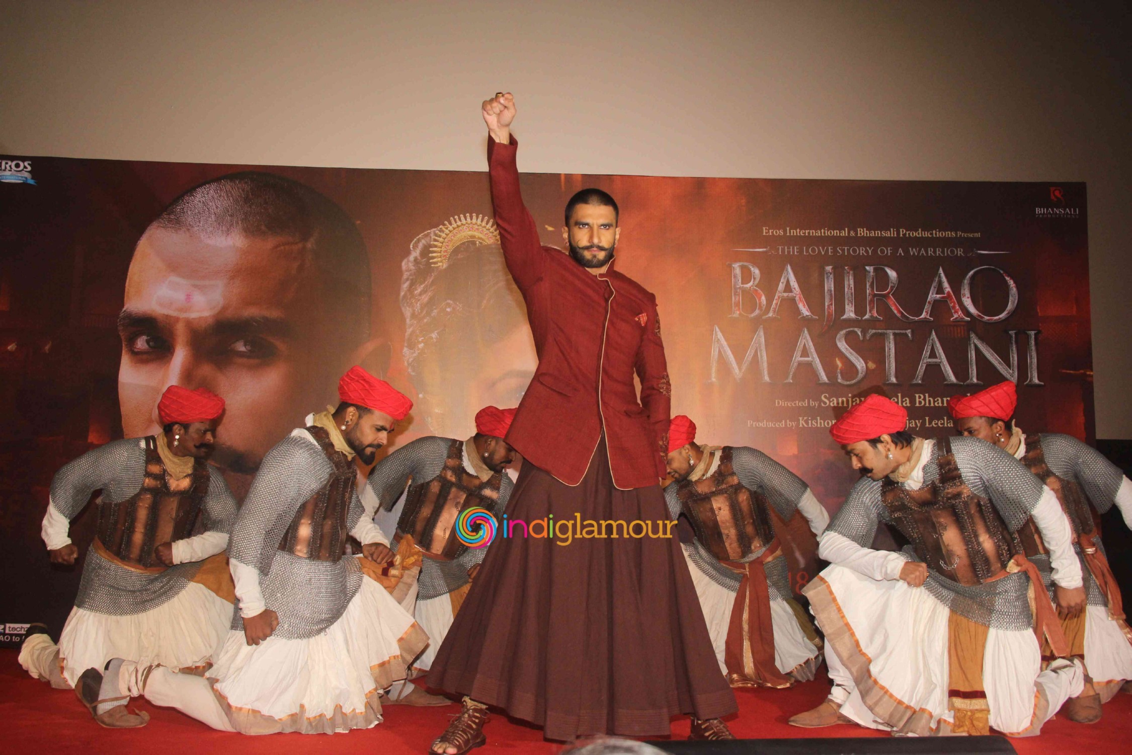 Ranveer Singh and Priyanka Chopra Celebrate Magic of Bajirao Mastani with Media at Pvr Mumbai Event hd photo