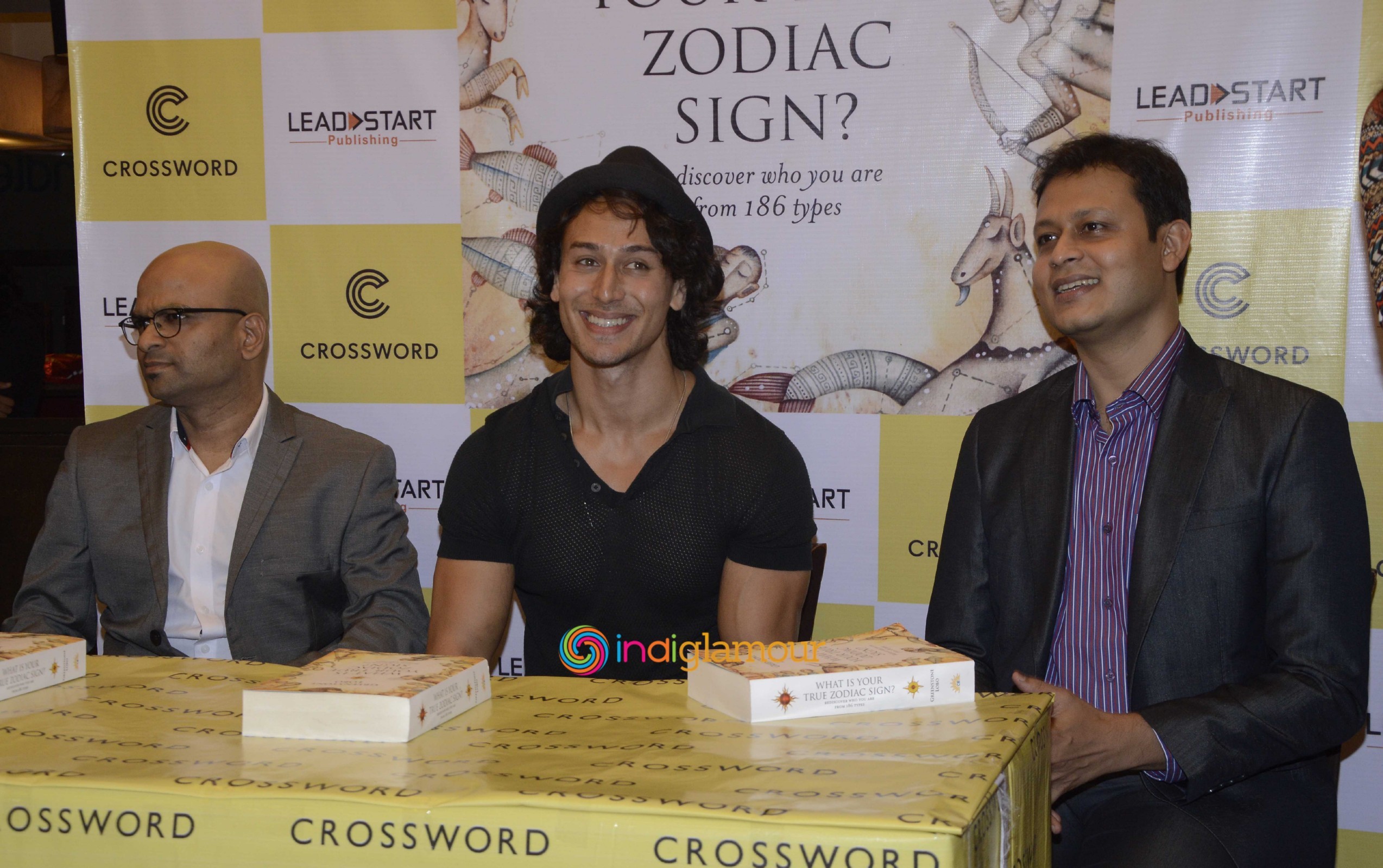 Tiger Shroff Launches Greenstone Lobo's Book What Is Your True Zodiac Sign Event hd photo