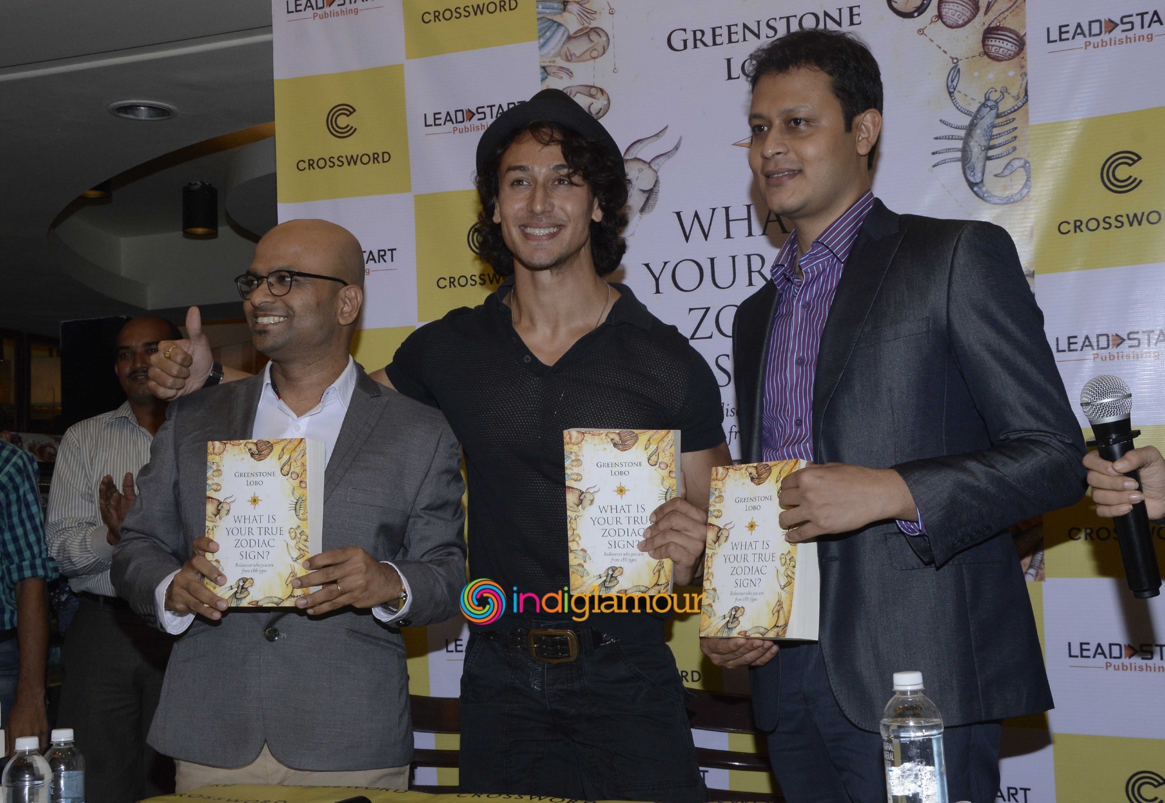 Tiger Shroff Launches Greenstone Lobo's Book What Is Your True Zodiac Sign Event hd photo