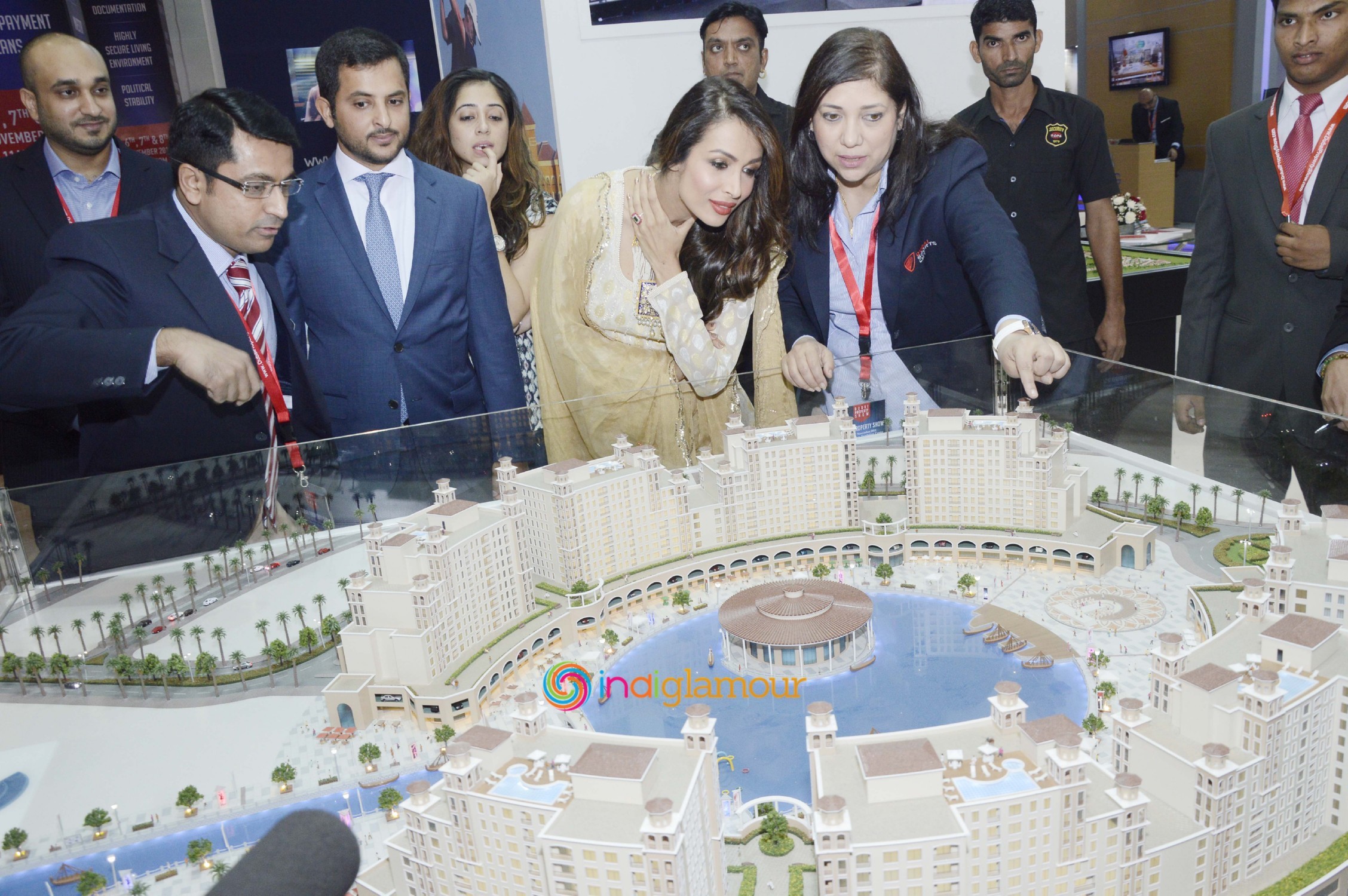 Malaika Arora Khan Inaugurates Dubai Property Show Event hd photo