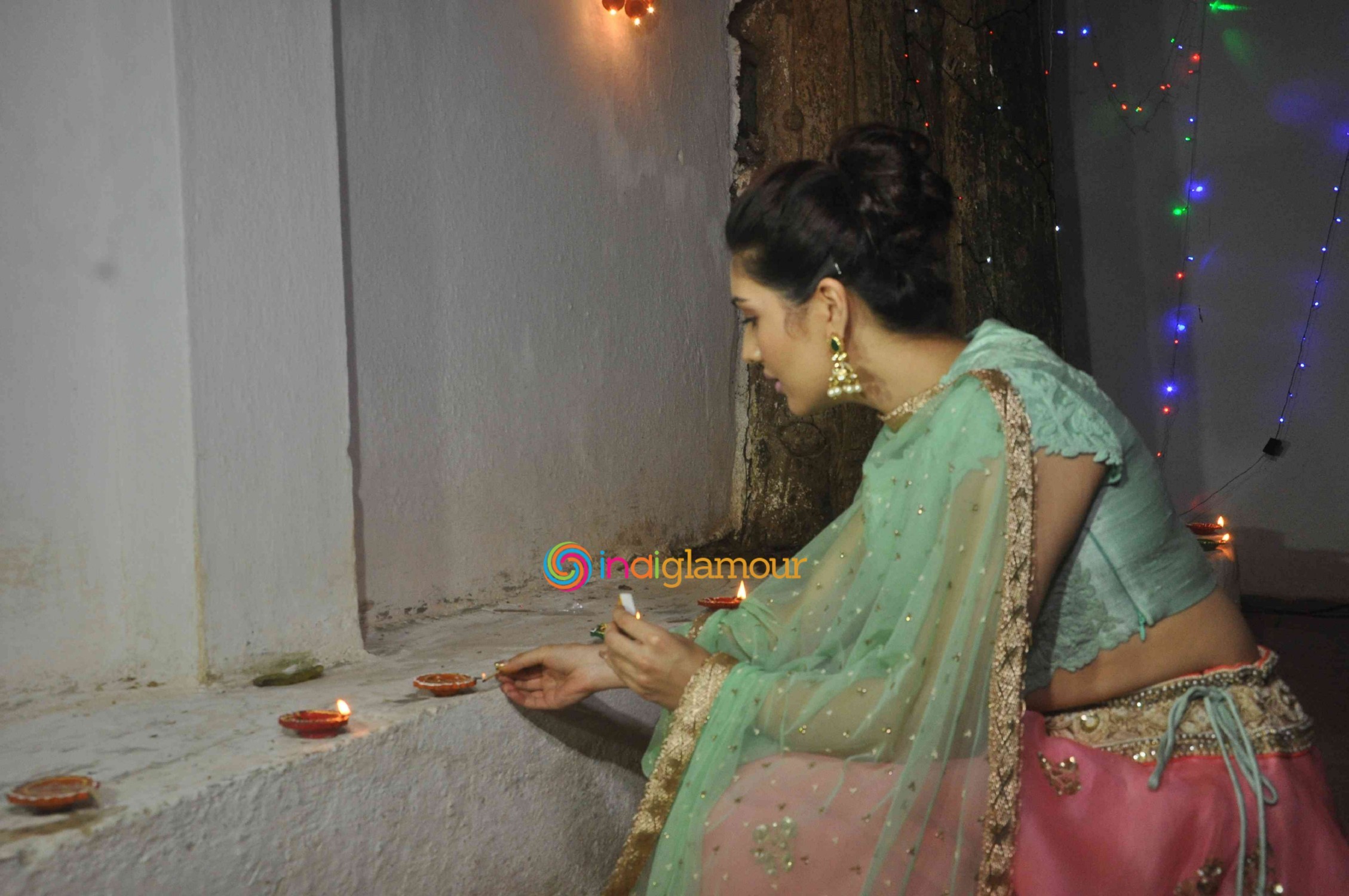 Govinda Celebrates Diwali with Daughter Event hd photo