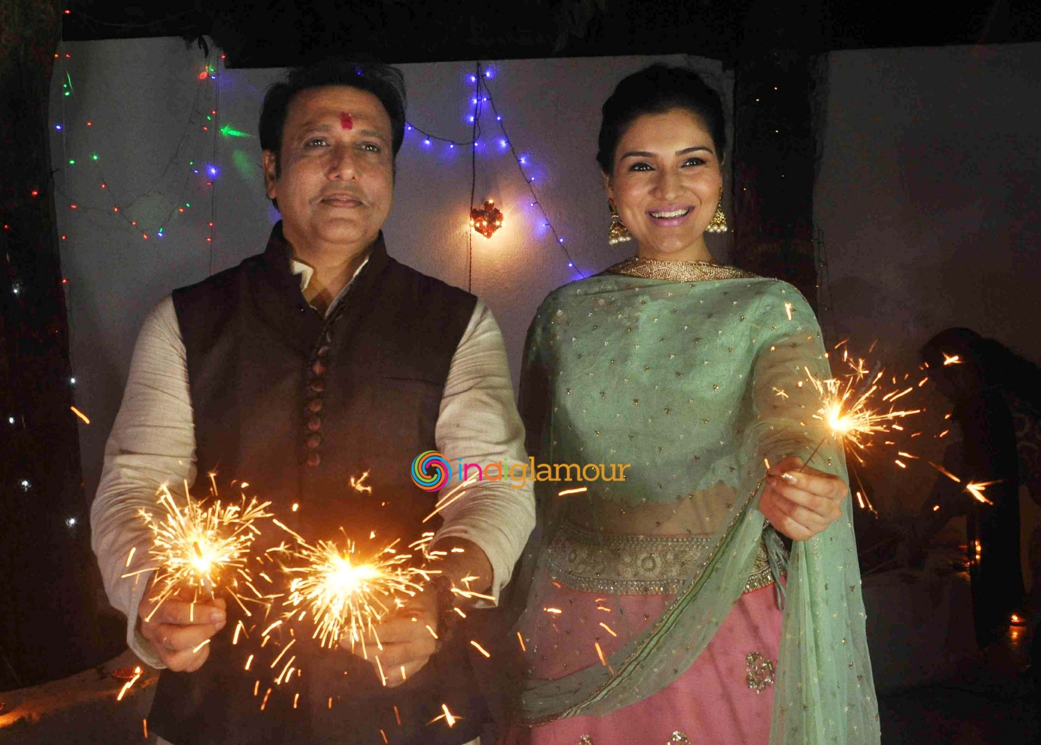 Govinda Celebrates Diwali with Daughter Event hd photo