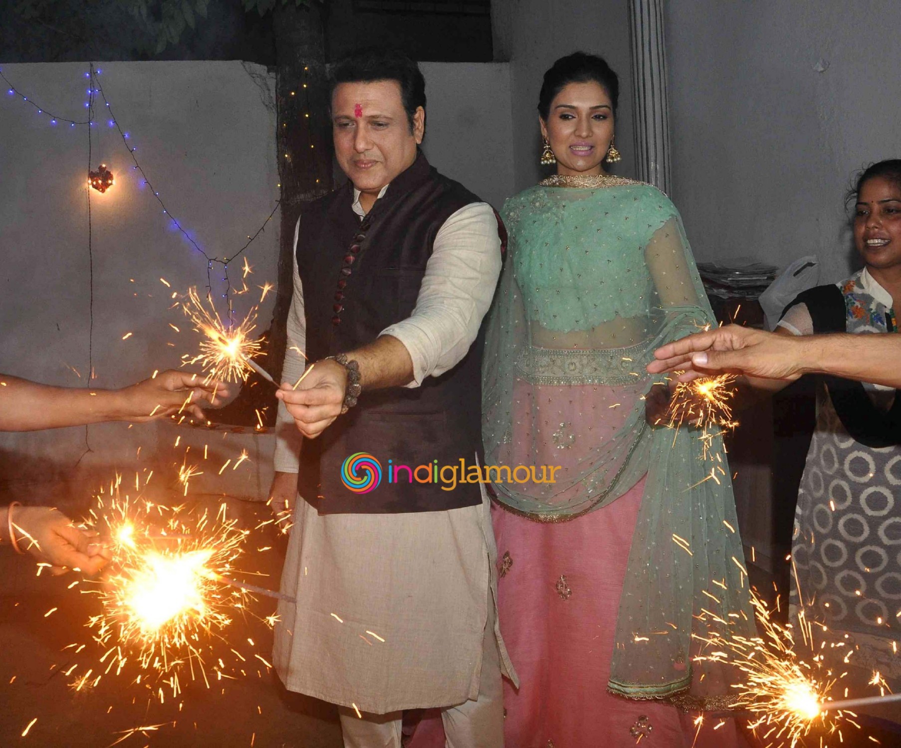 Govinda Celebrates Diwali with Daughter Event hd photo