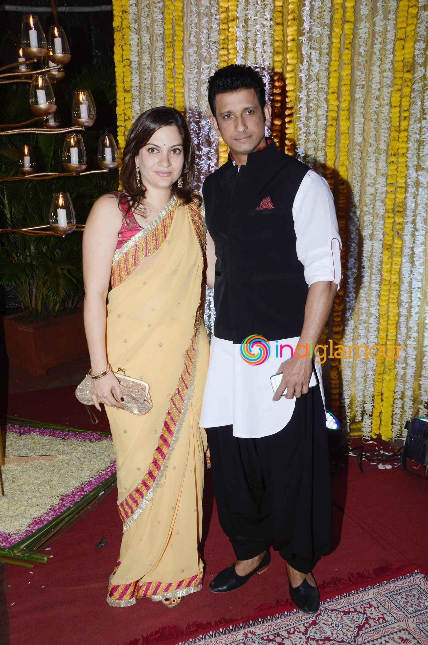 Amitabh Bachchan and Others attend Ronit Roy's Mata Ki Chowki on his Birthday Event Event hd photo