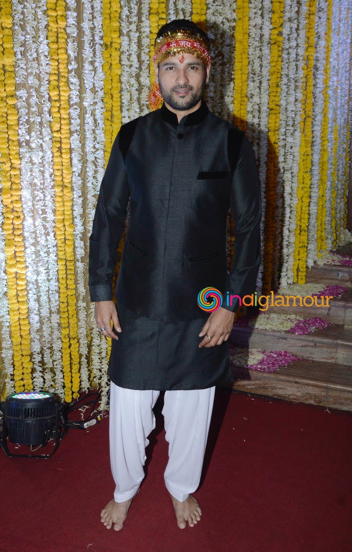 Amitabh Bachchan and Others attend Ronit Roy's Mata Ki Chowki on his Birthday Event Event hd photo