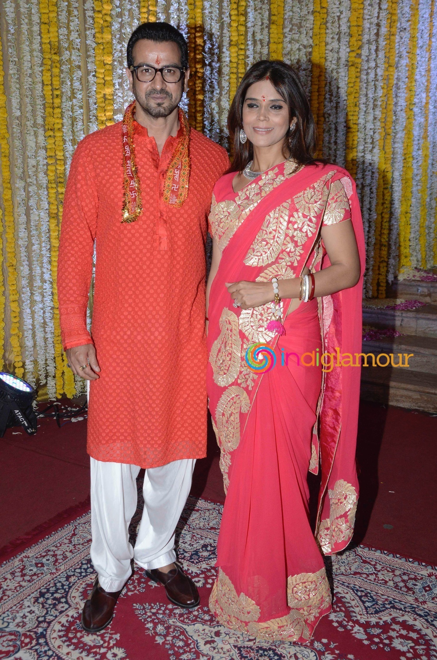 Amitabh Bachchan and Others attend Ronit Roy's Mata Ki Chowki on his Birthday Event Event hd photo