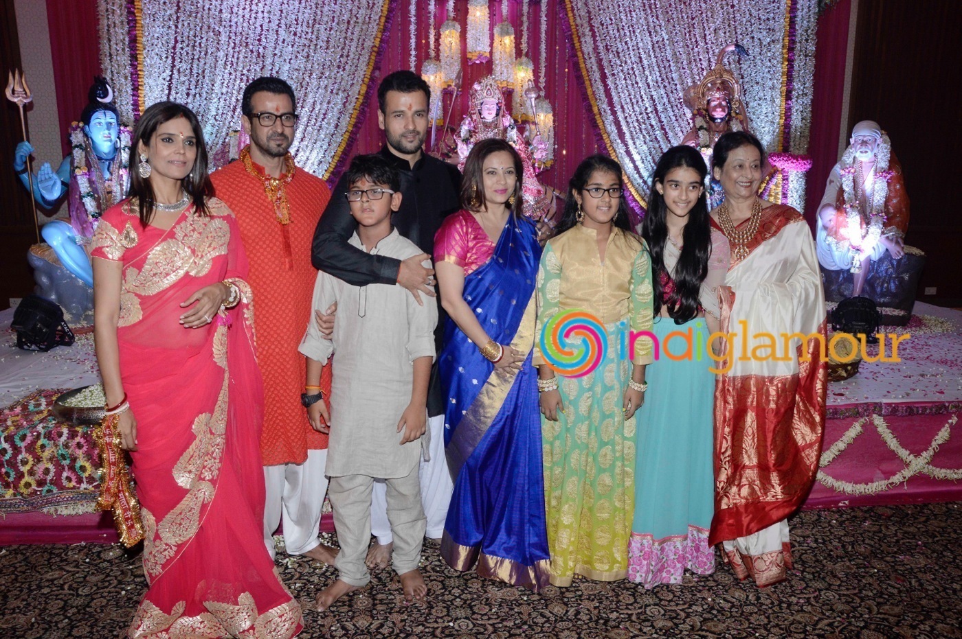Amitabh Bachchan and Others attend Ronit Roy's Mata Ki Chowki on his Birthday Event Event hd photo