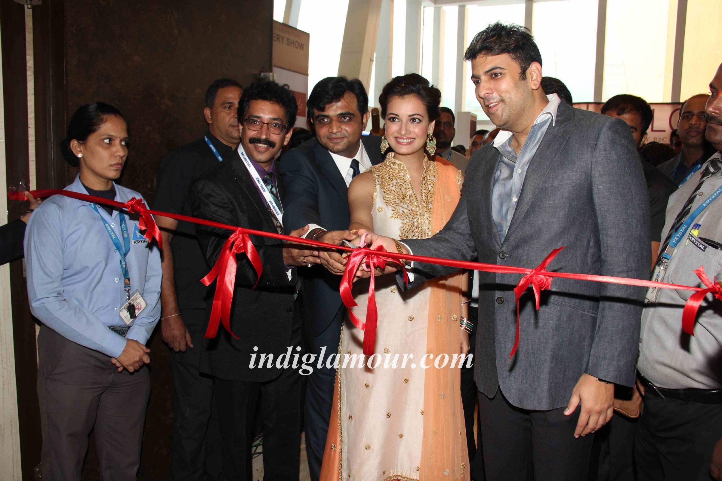 Dia Mirza Inaugurates B2C Jewellery Exhibition Event hd photo