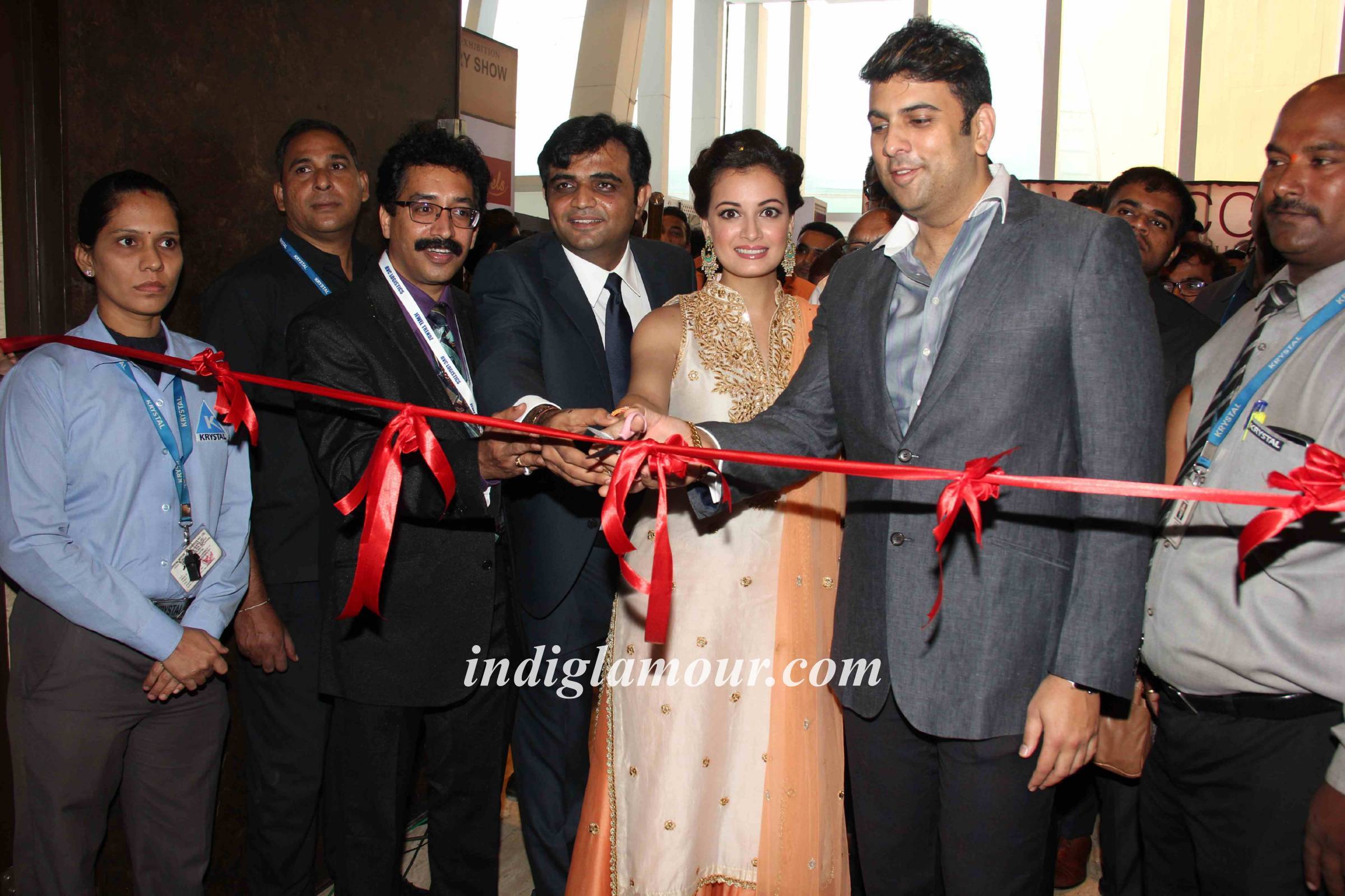 Dia Mirza Inaugurates B2C Jewellery Exhibition Event hd photo