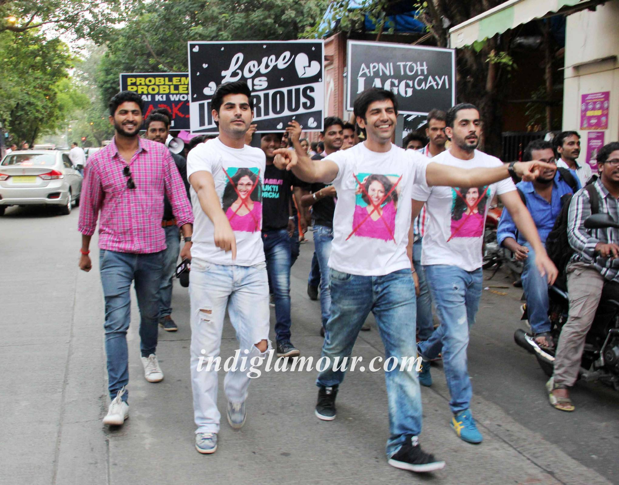 Mohabbat Mukti Morcha with Star Cast of Pyaar Ka Punchnama 2 Event hd photo