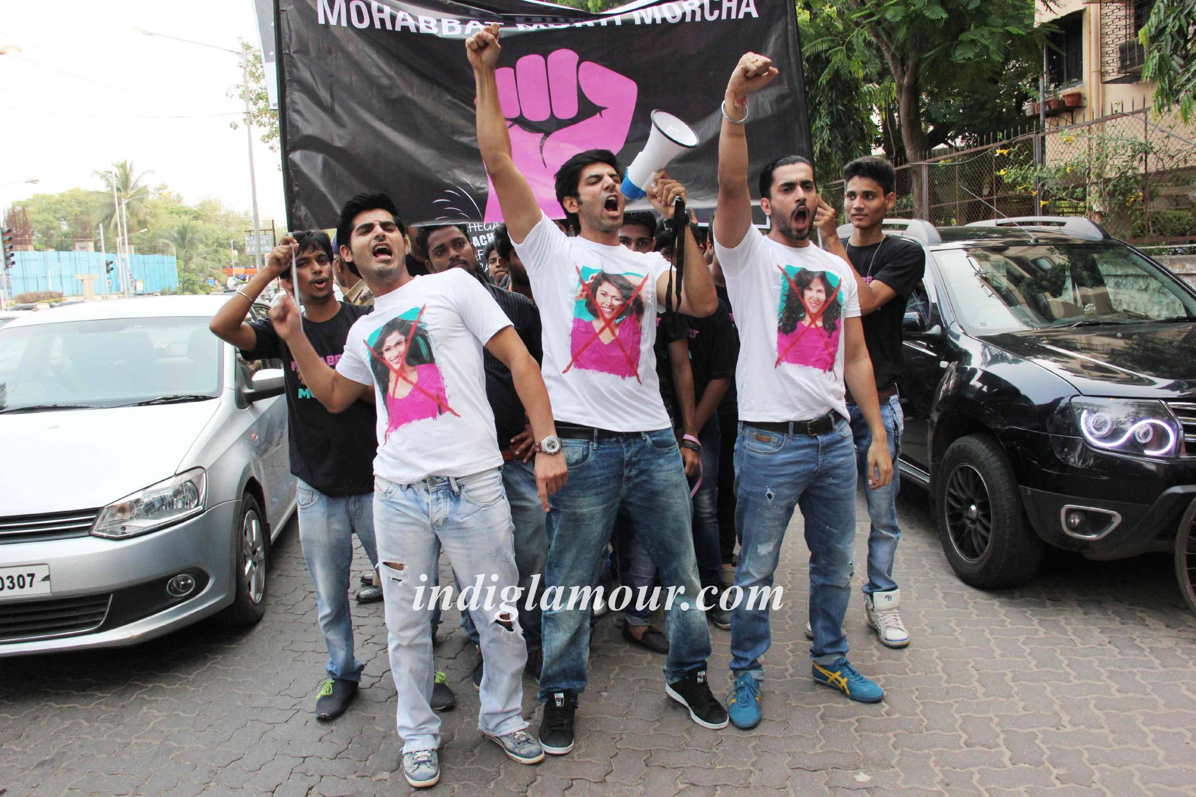 Mohabbat Mukti Morcha with Star Cast of Pyaar Ka Punchnama 2 Event hd photo