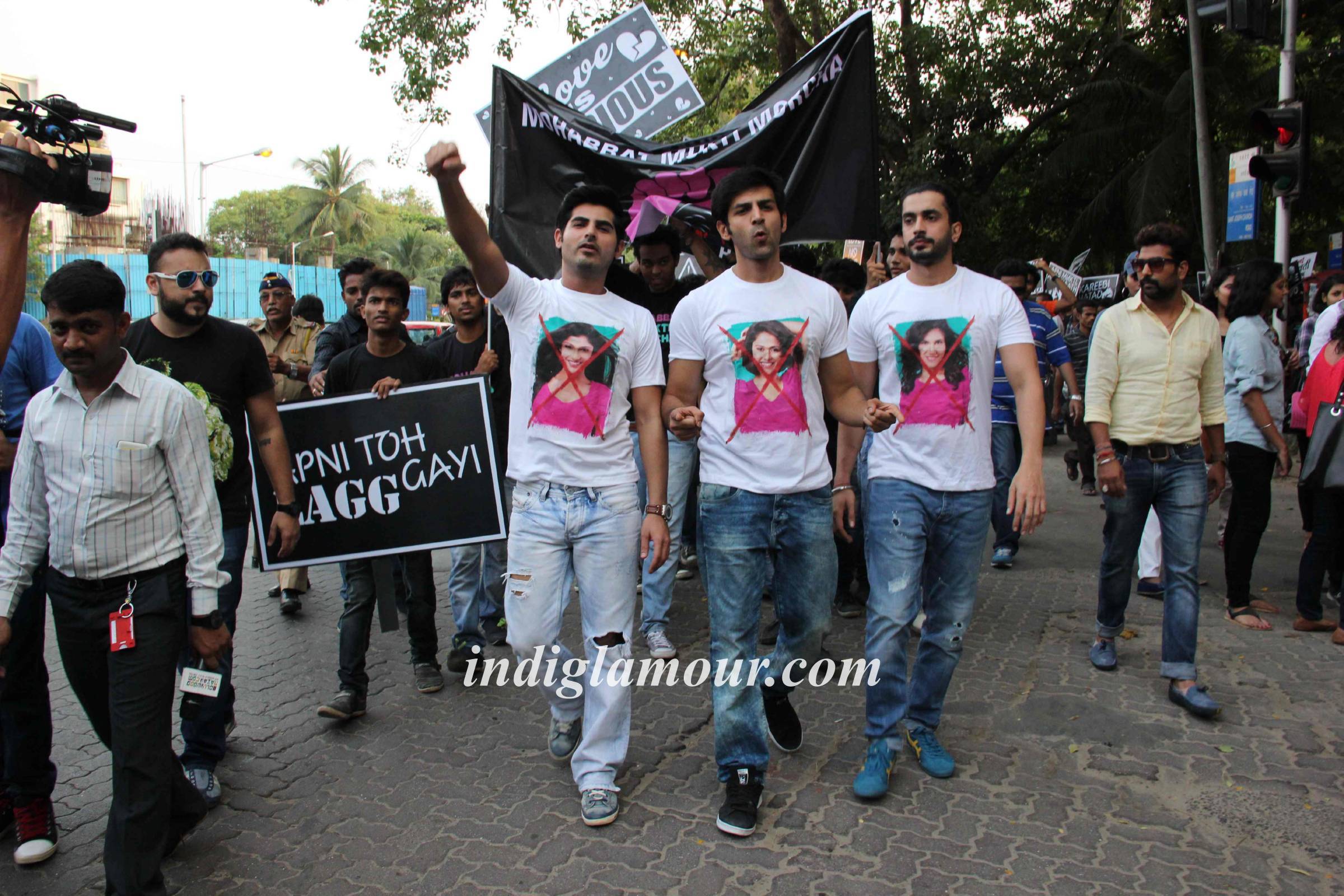 Mohabbat Mukti Morcha with Star Cast of Pyaar Ka Punchnama 2 Event hd photo