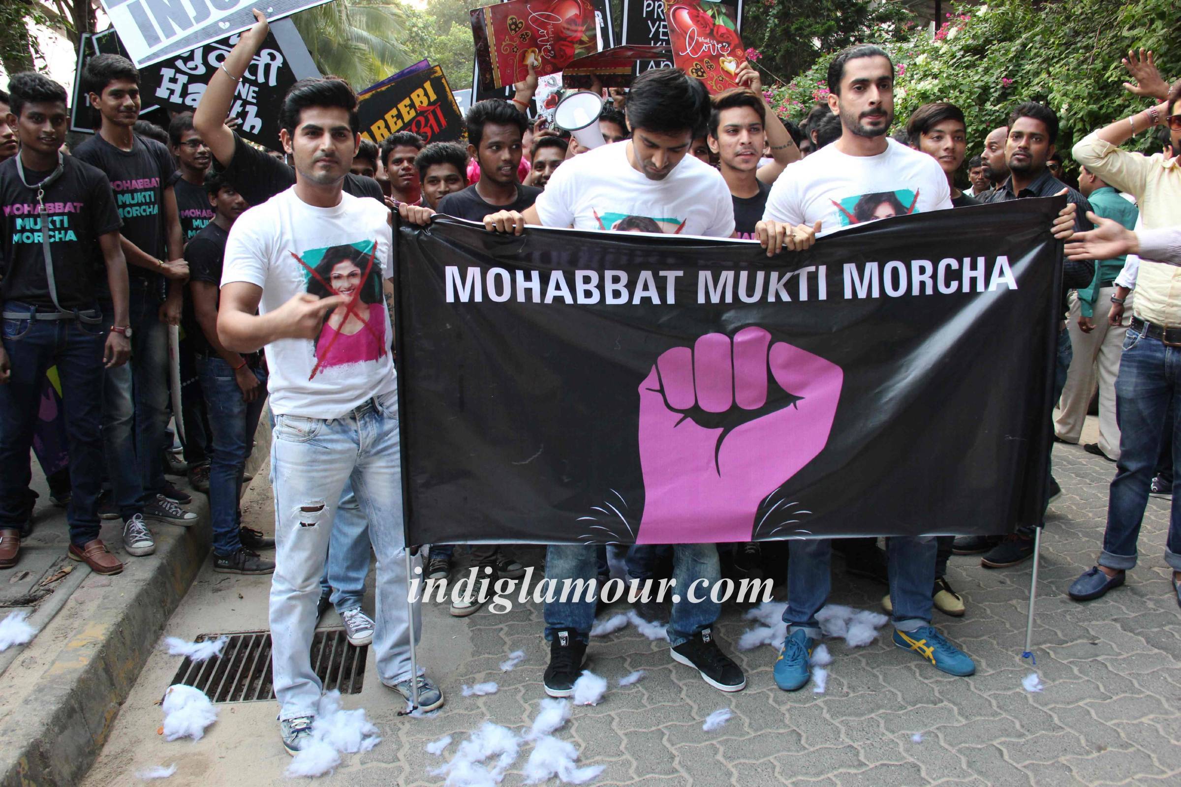 Mohabbat Mukti Morcha with Star Cast of Pyaar Ka Punchnama 2 Event hd photo