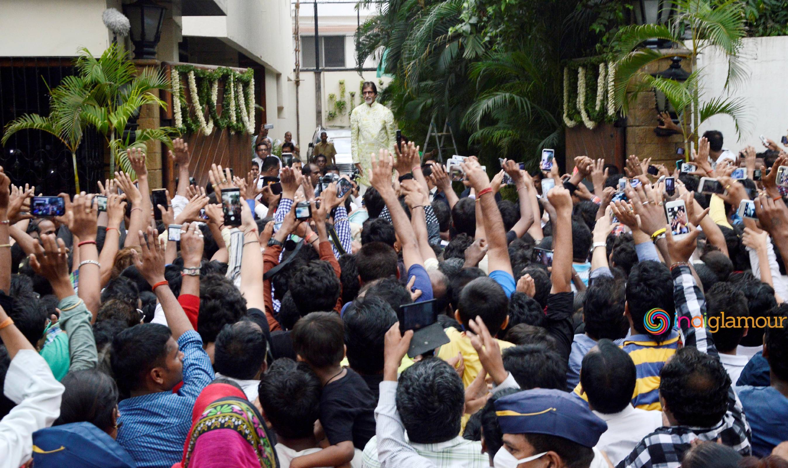 Amitabh Bachchan Celebrates 73rd Birthday with Media Event hd photo