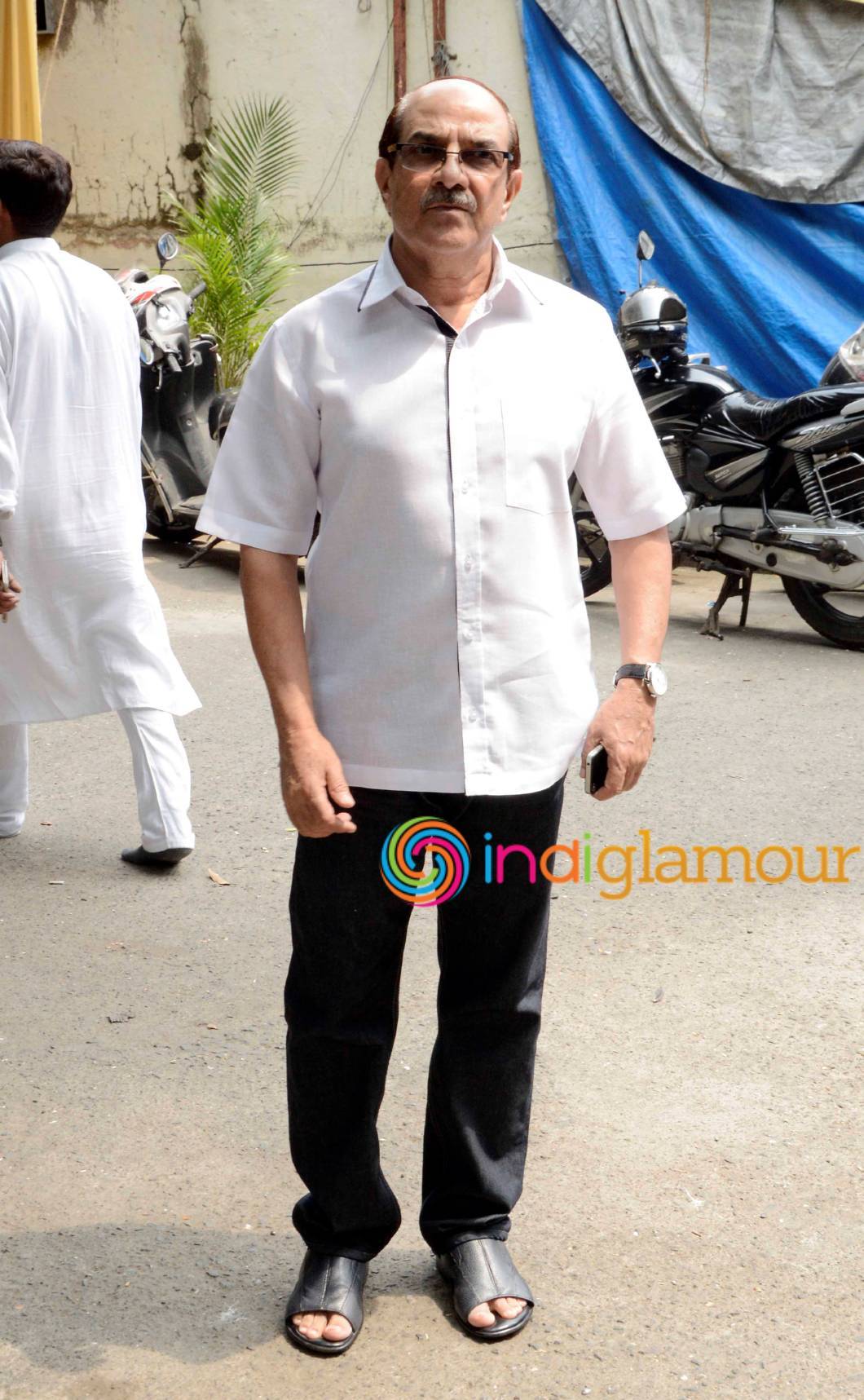 Funeral of Music Composer Ravindra Jain Event hd photo