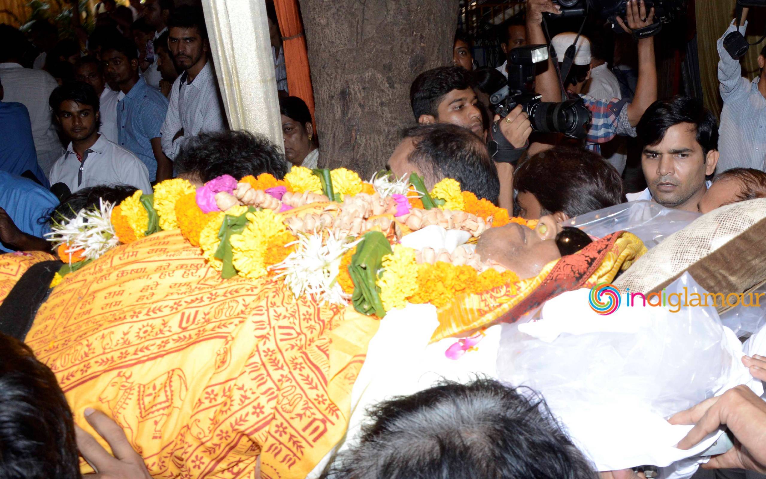 Funeral of Music Composer Ravindra Jain Event hd photo