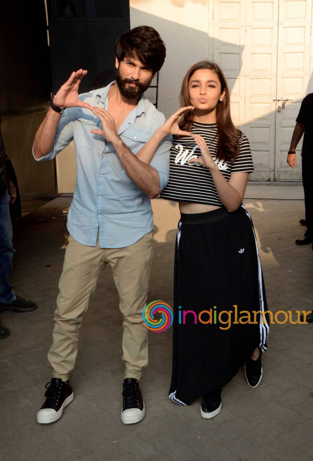 Shahid Kapoor and Alia Bhatt Media Interactions for Shaandaar Event hd photo