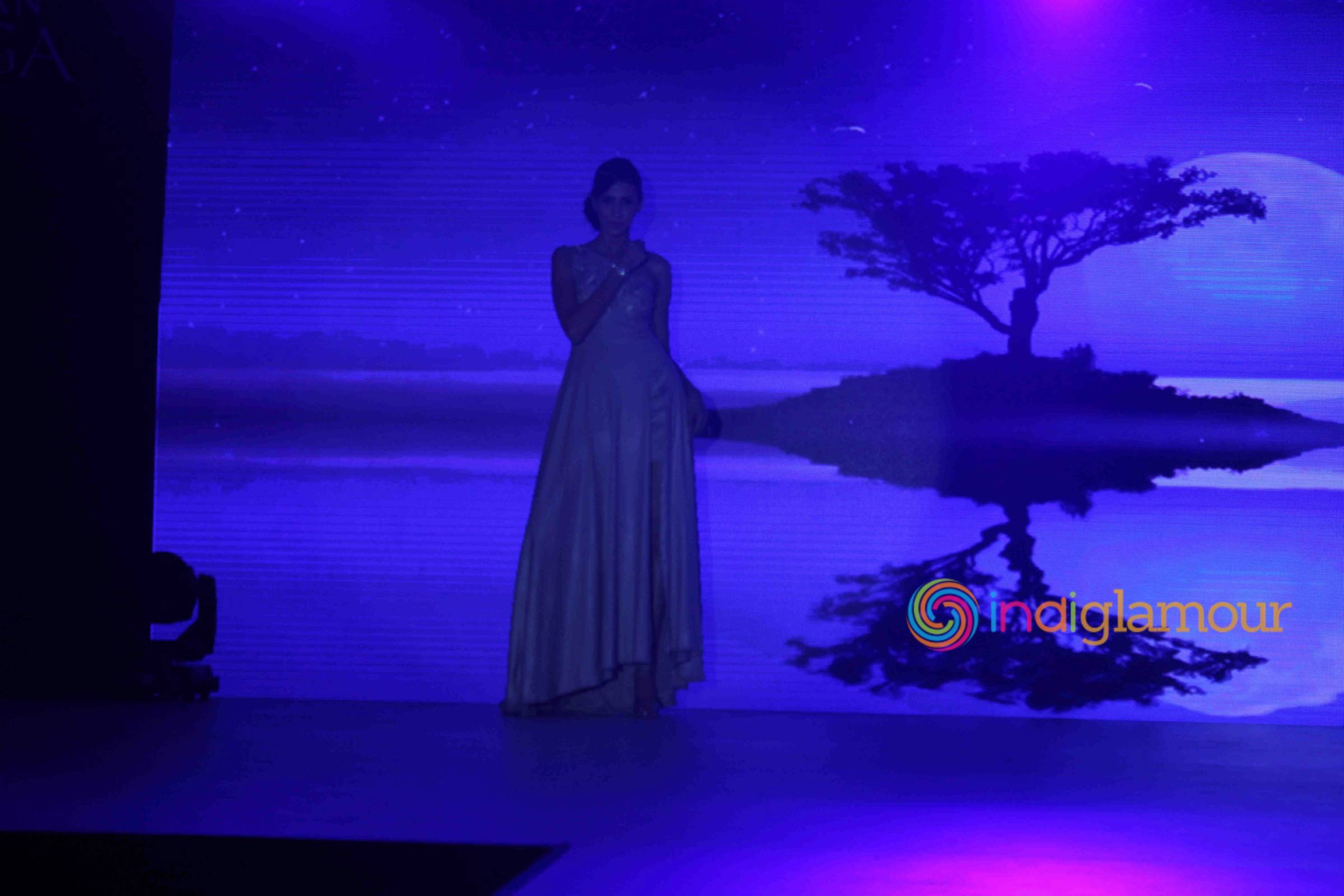Titan Raga Launches Moonlight Collection with Yami Gautam Event hd photo